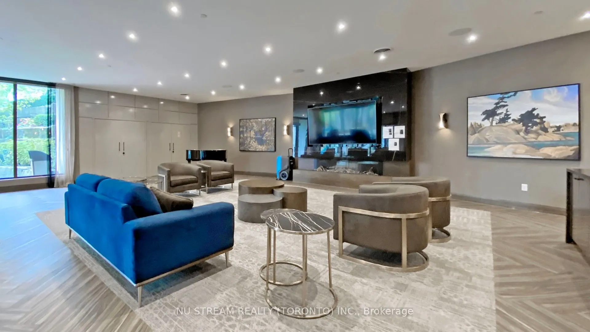 1555 Finch Avenue E, #2406