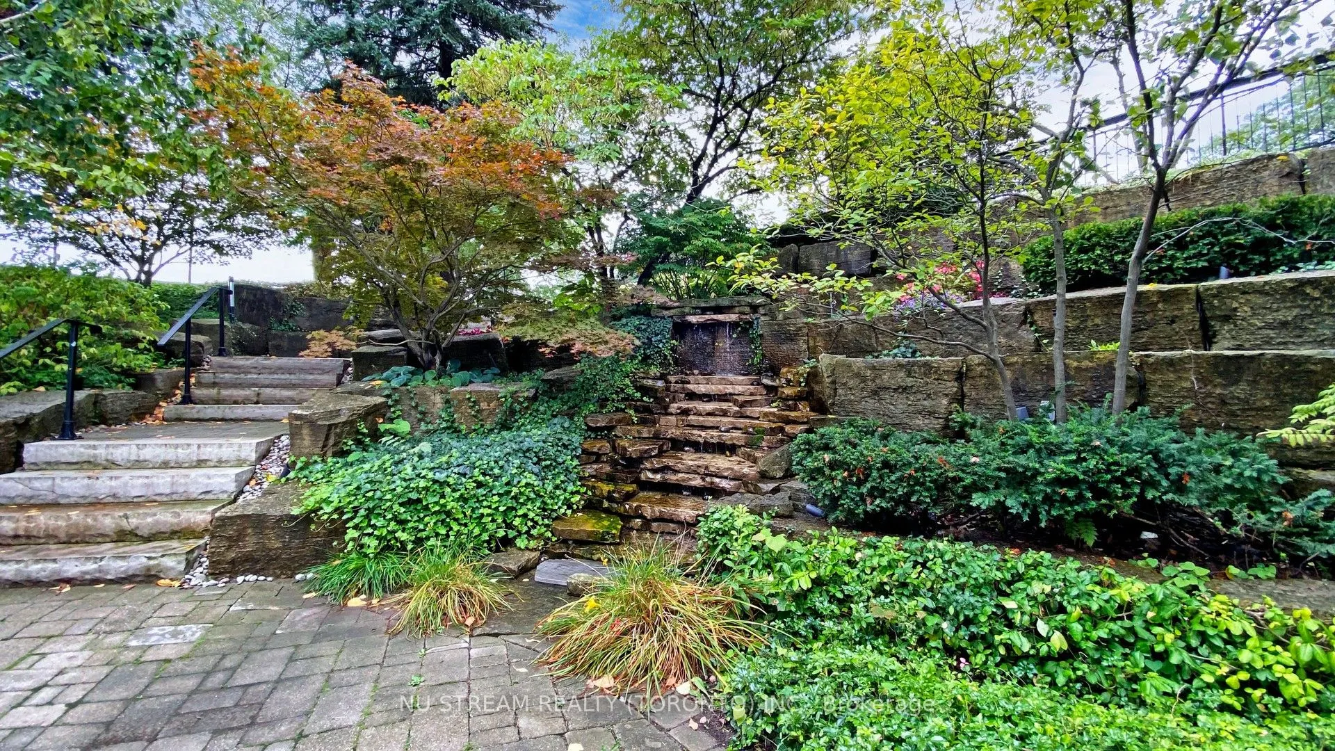 1555 Finch Avenue E, #2406