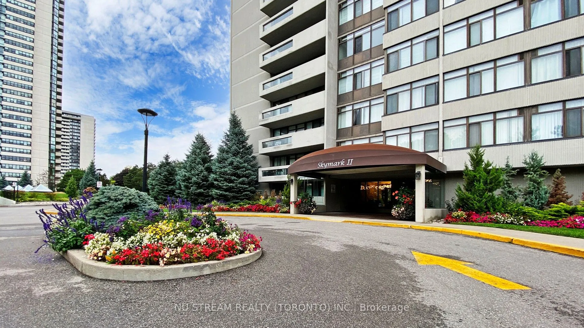 1555 Finch Avenue E, #2406