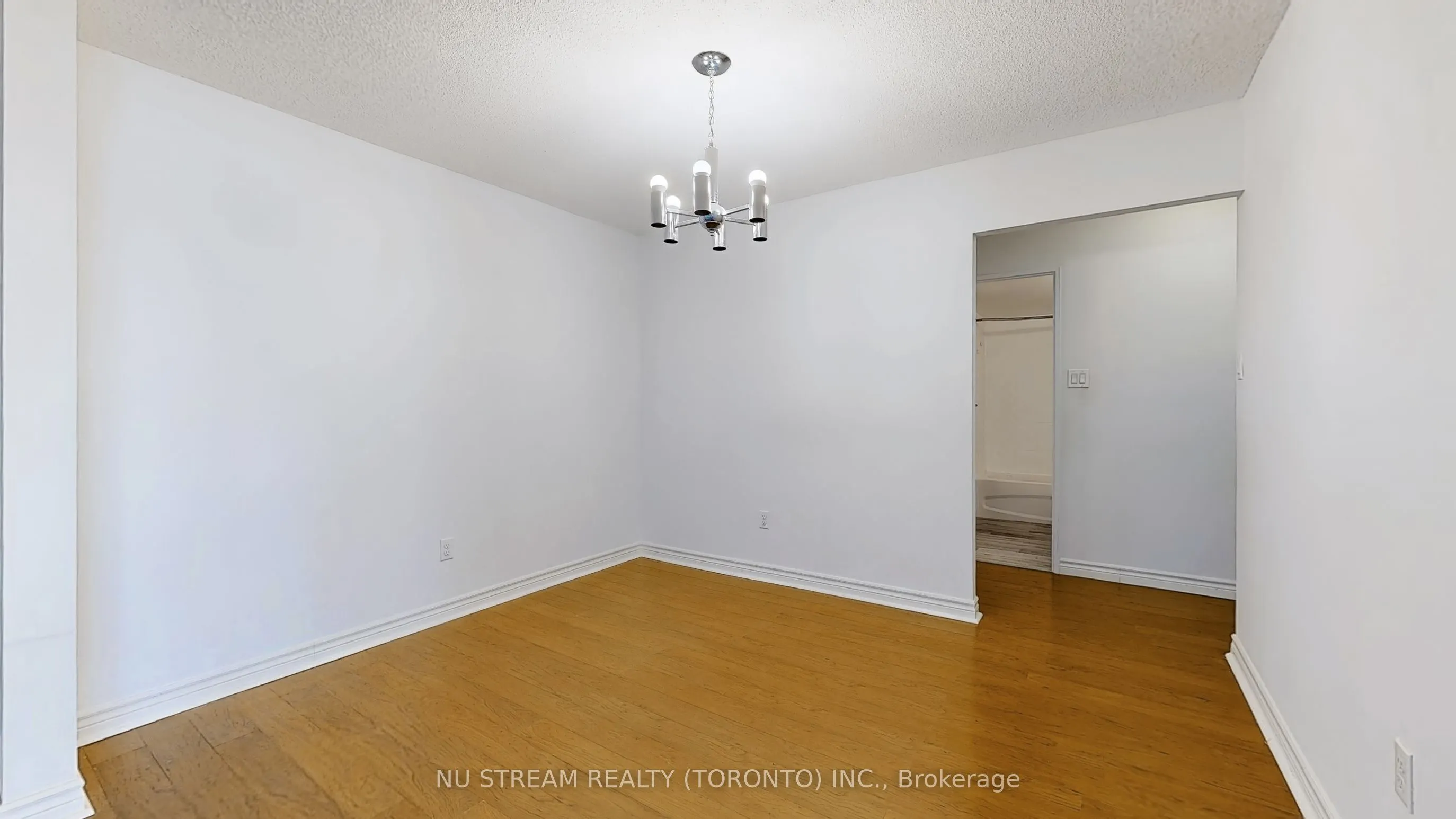 1555 Finch Avenue E, #2406