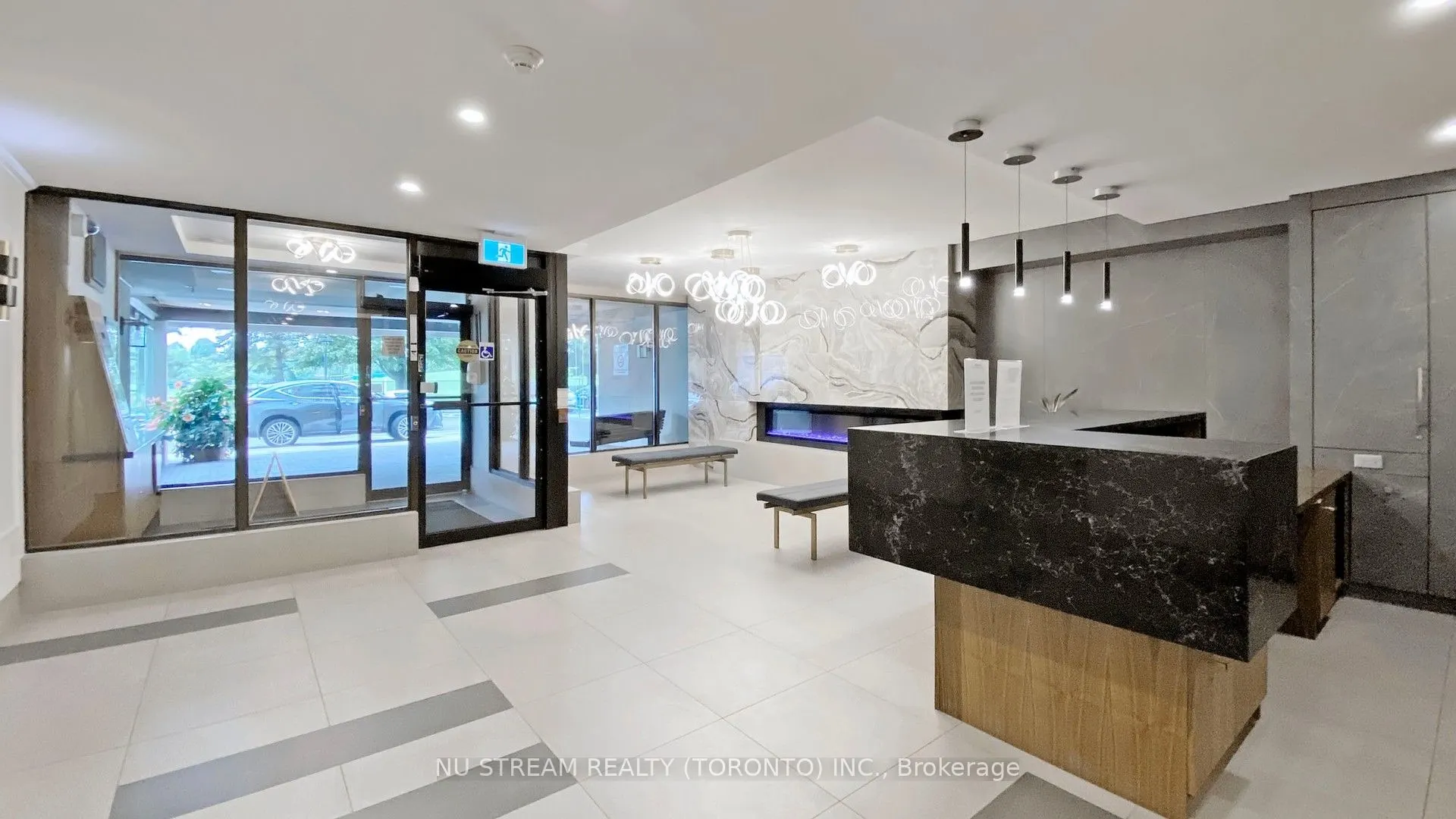 1555 Finch Avenue E, #2406
