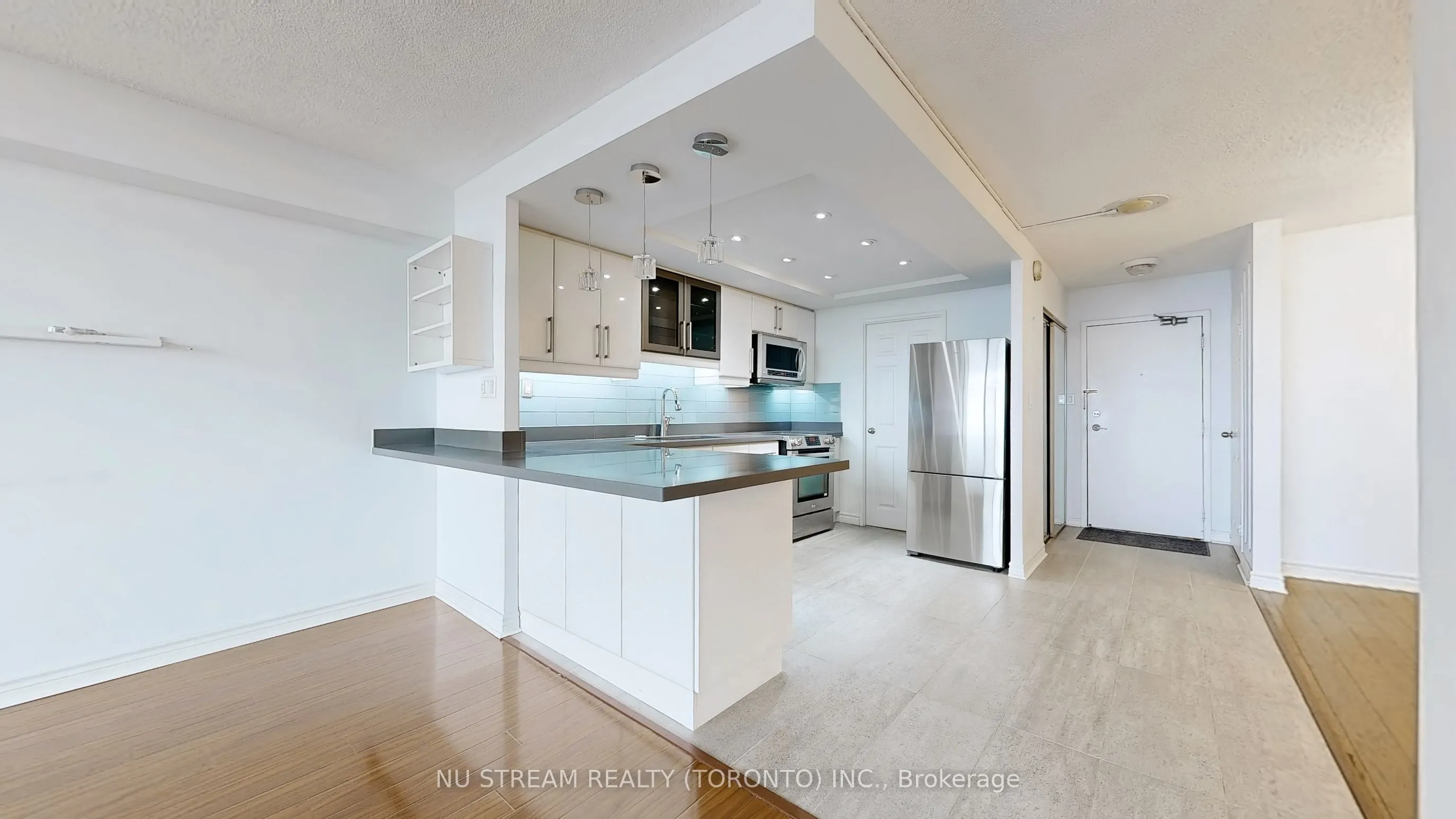1555 Finch Avenue E, #2406