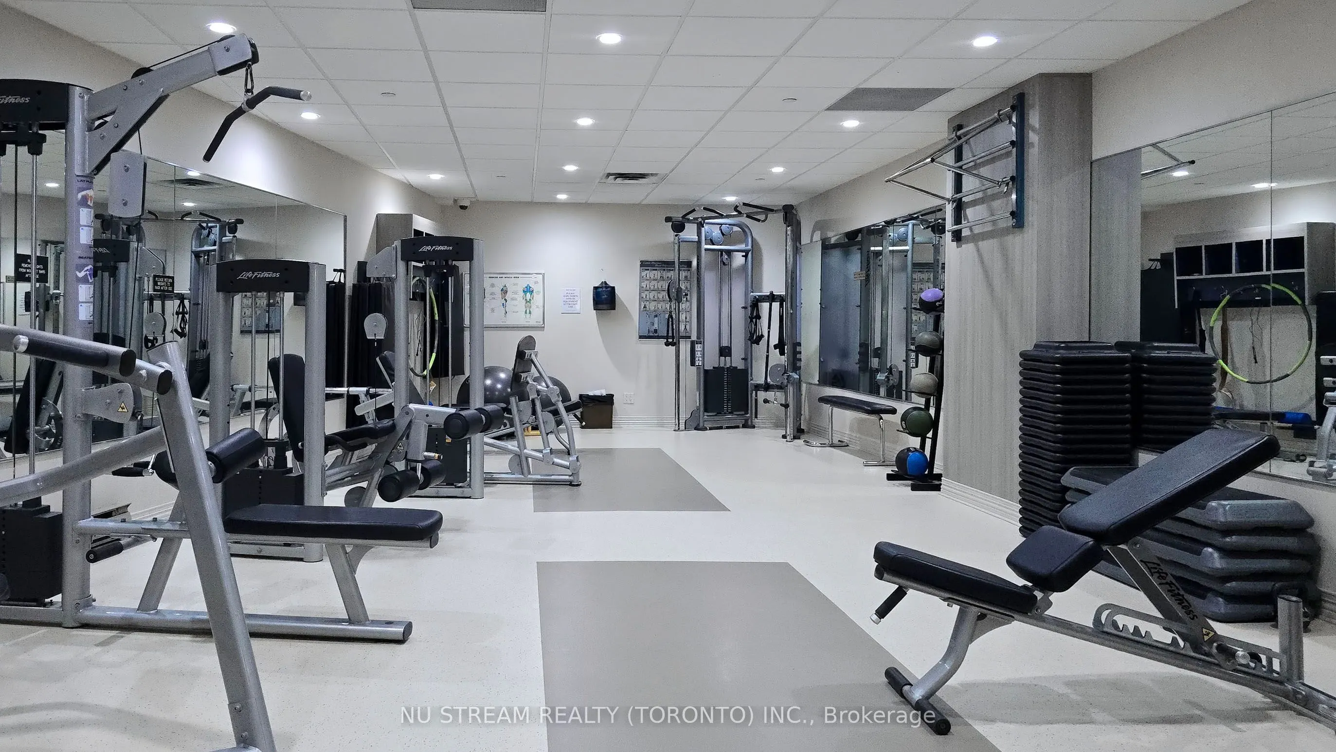 1555 Finch Avenue E, #2406