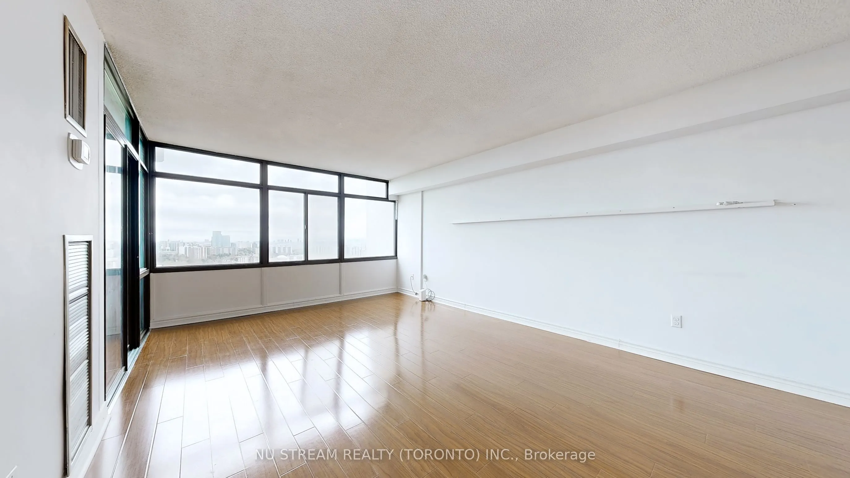 1555 Finch Avenue E, #2406