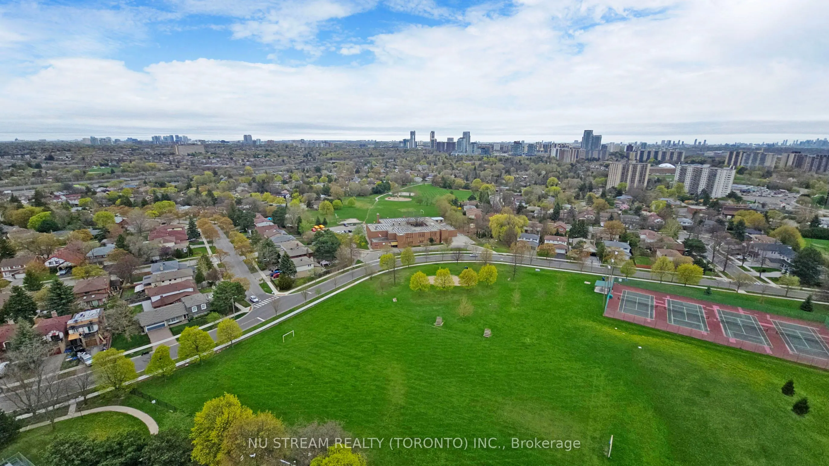 1555 Finch Avenue E, #2406