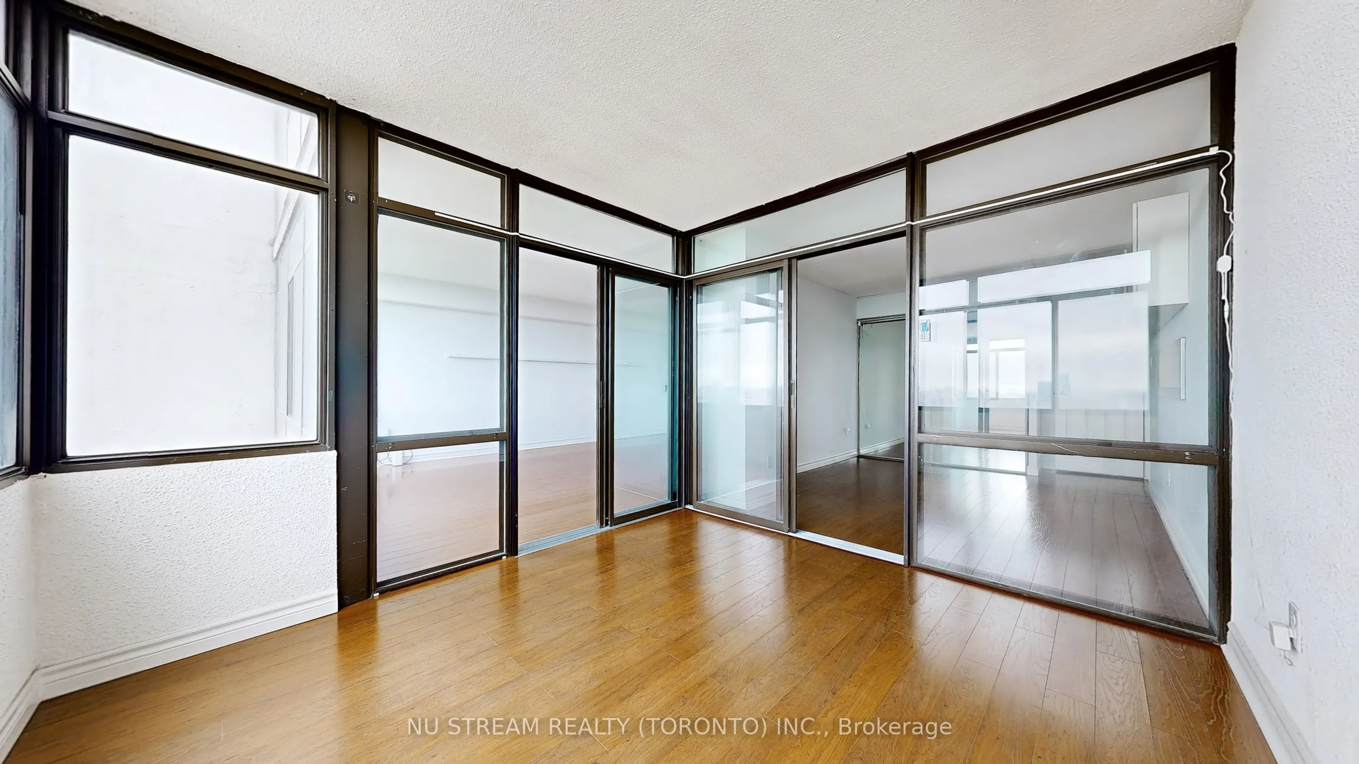 1555 Finch Avenue E, #2406