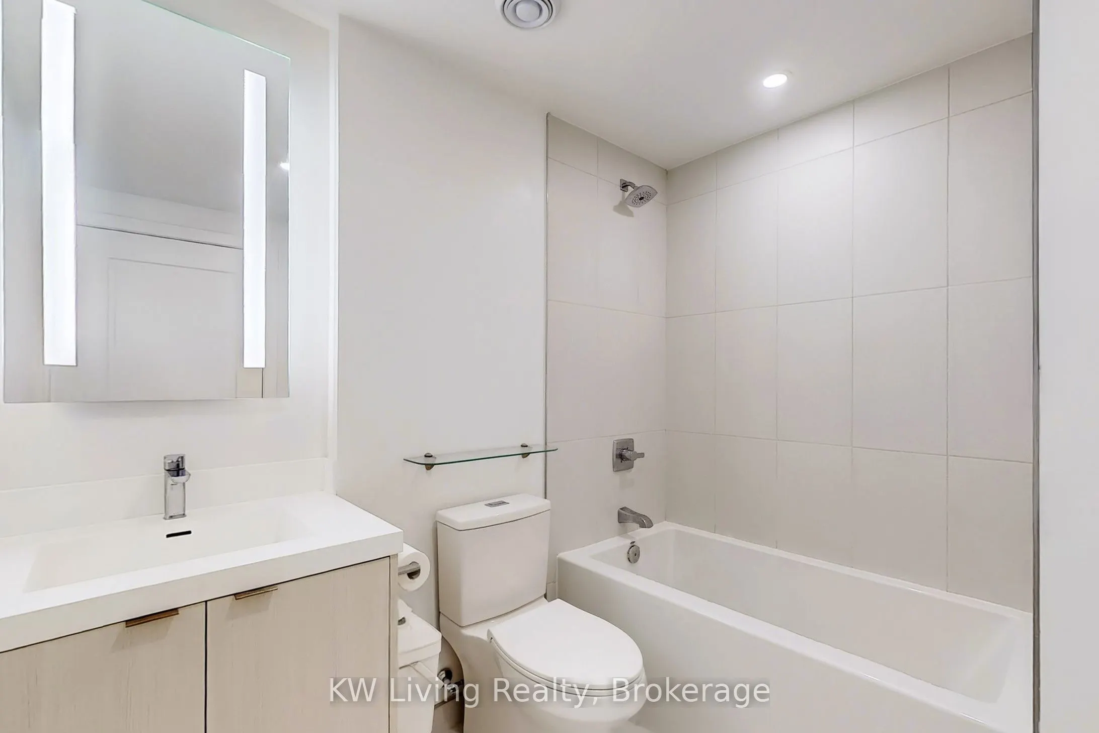 30 Inn on the Park Drive, #1608
