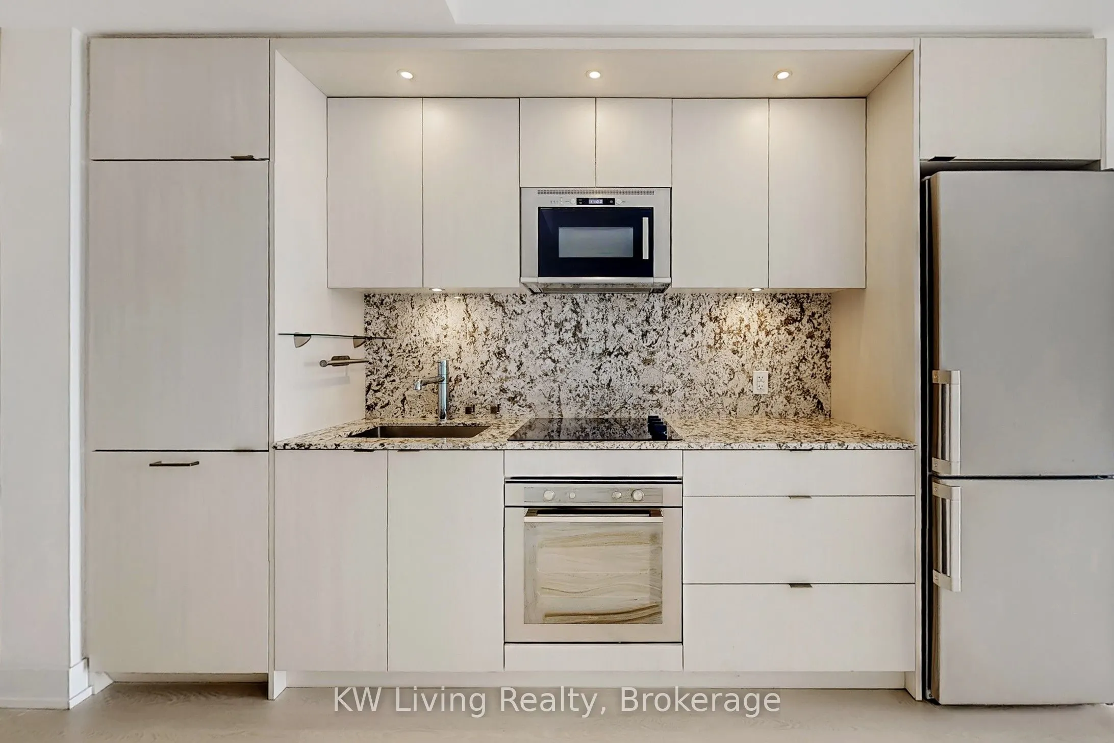 30 Inn on the Park Drive, #1608