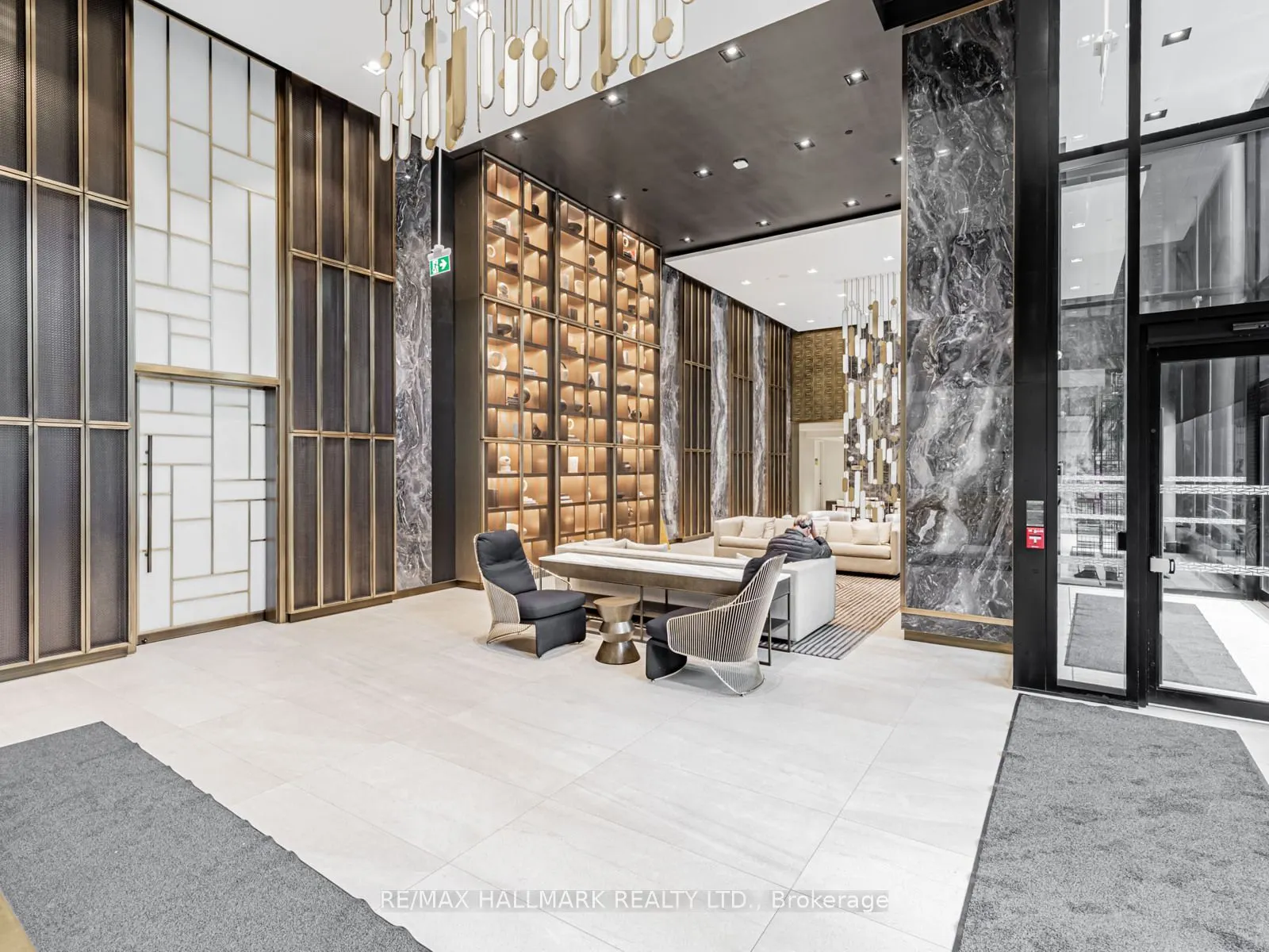 117 Broadway Avenue, #209N