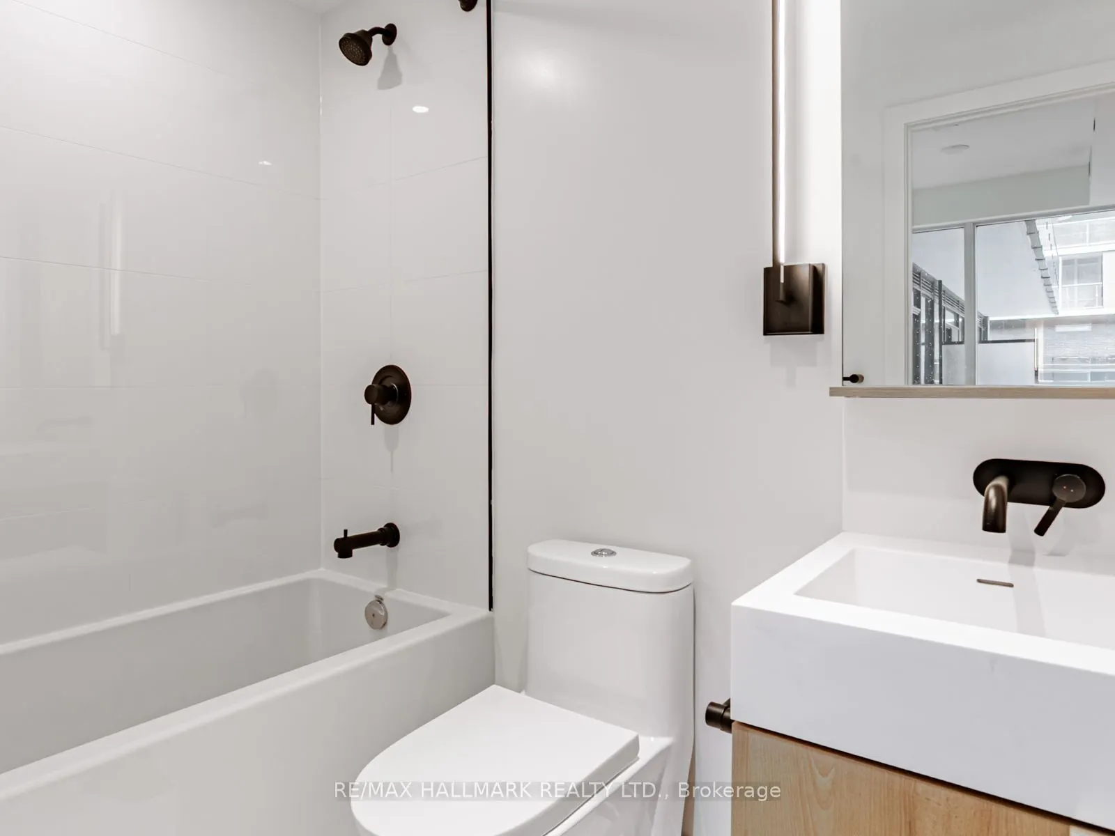 117 Broadway Avenue, #209N