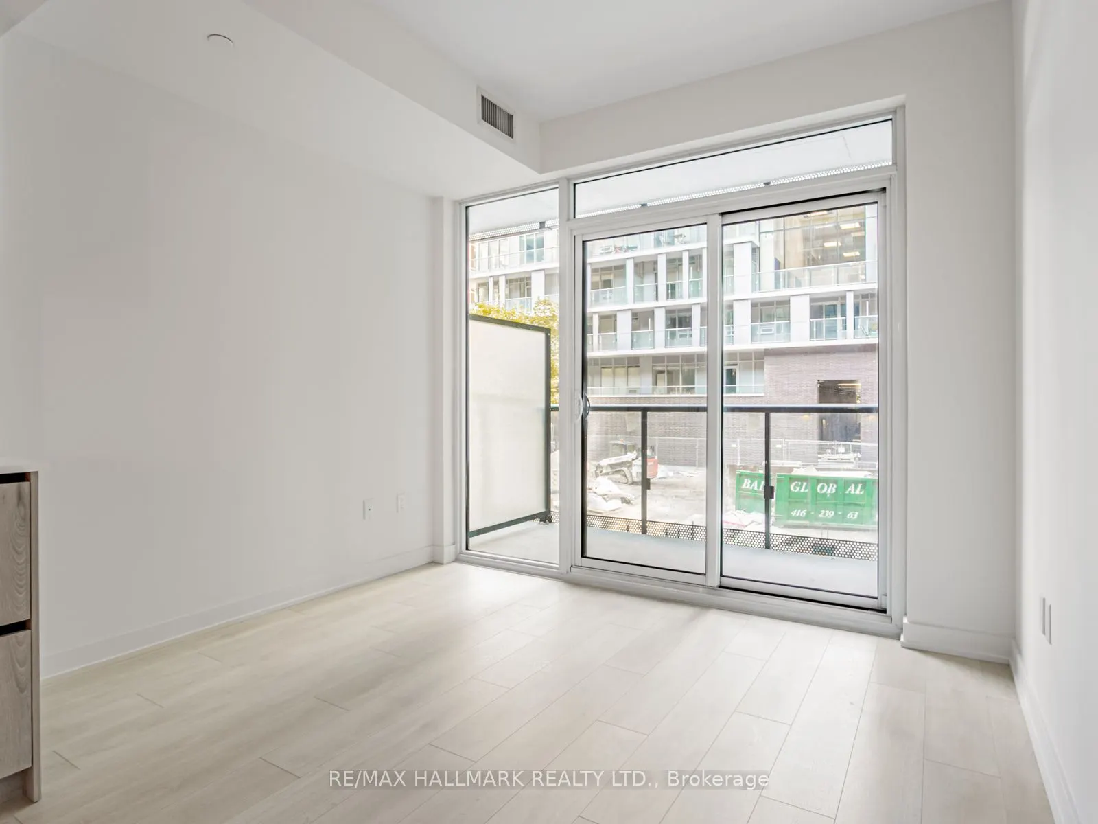 117 Broadway Avenue, #209N