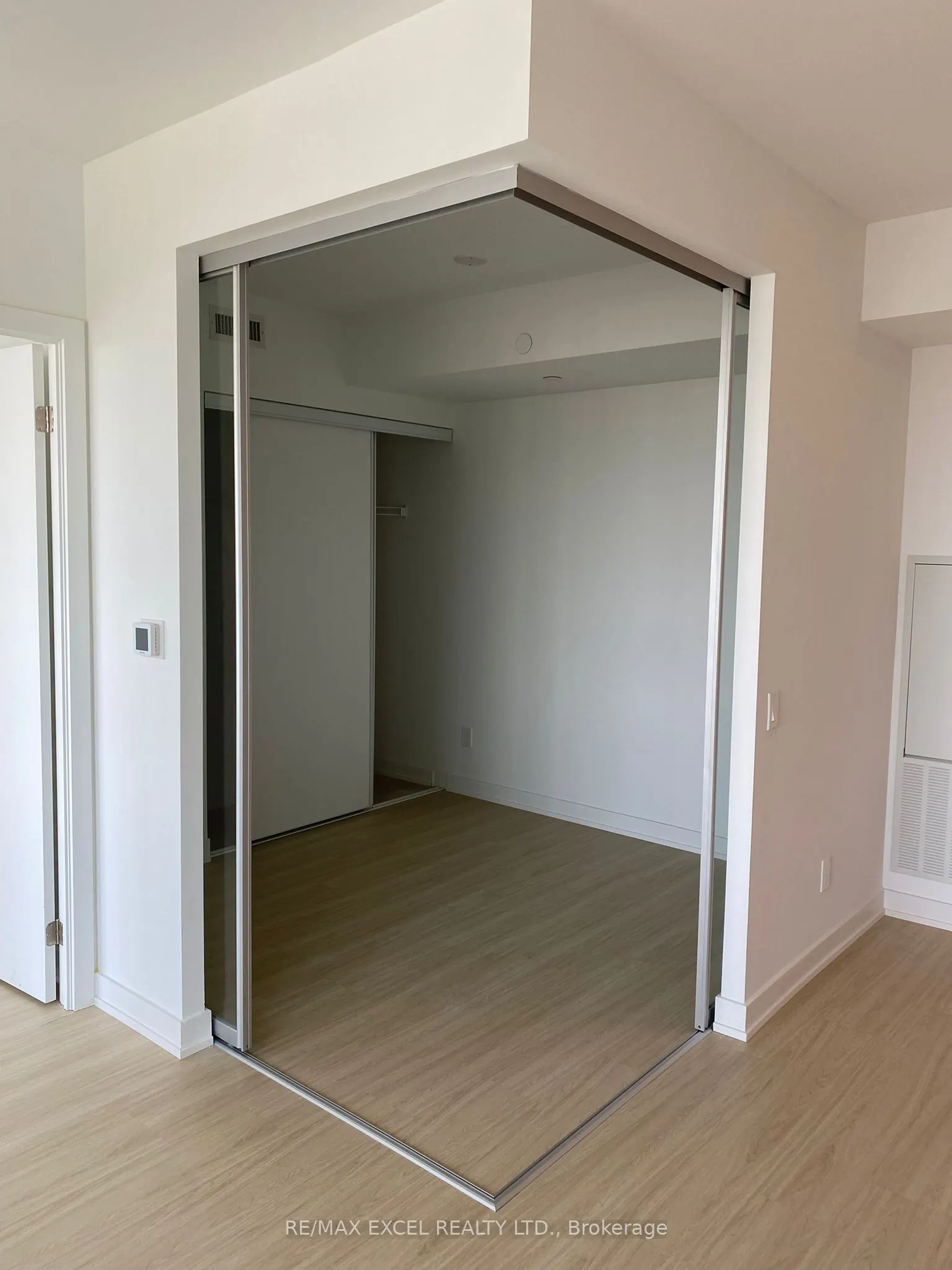 8 Wellesley Street W, #5508