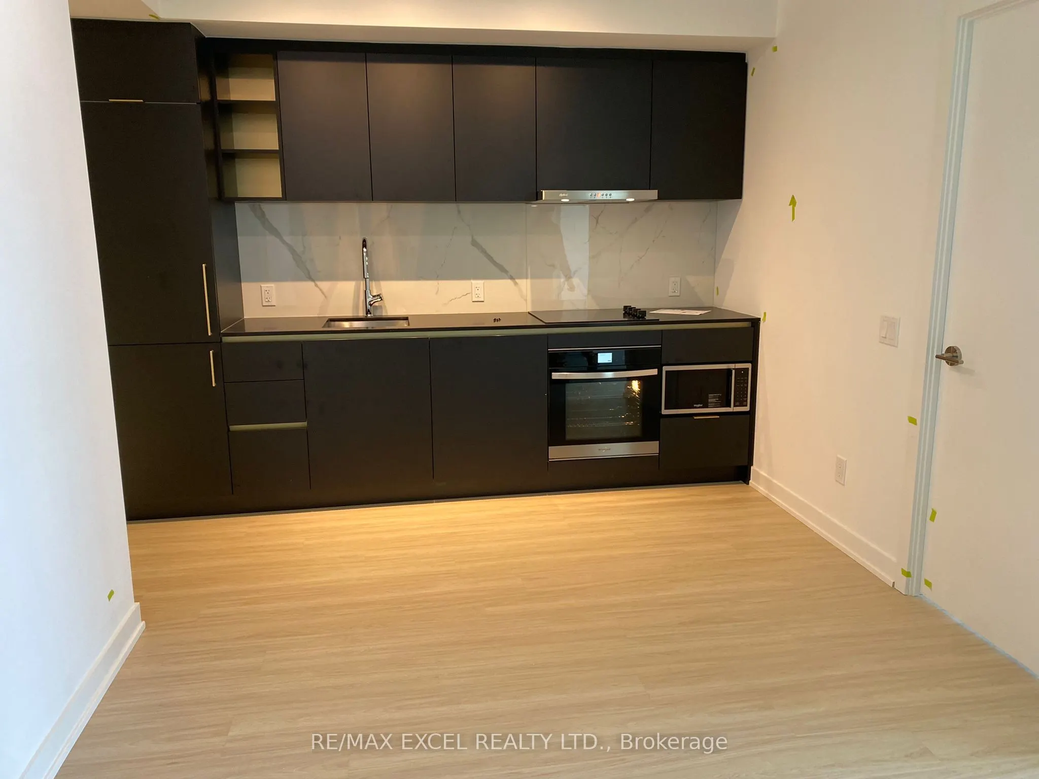 8 Wellesley Street W, #5508