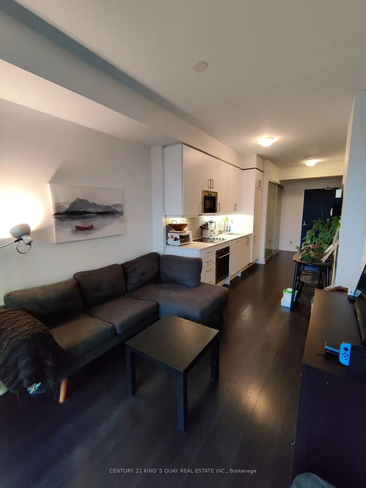 297 College Street, #616