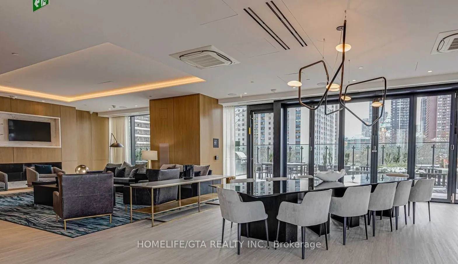 575 Bloor Street E, #1810