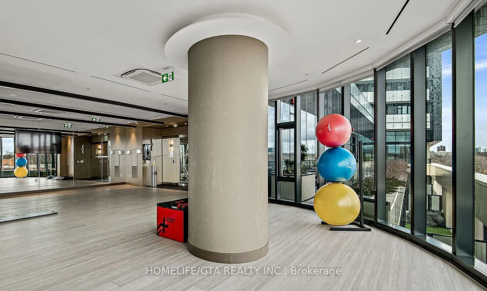 575 Bloor Street E, #1810