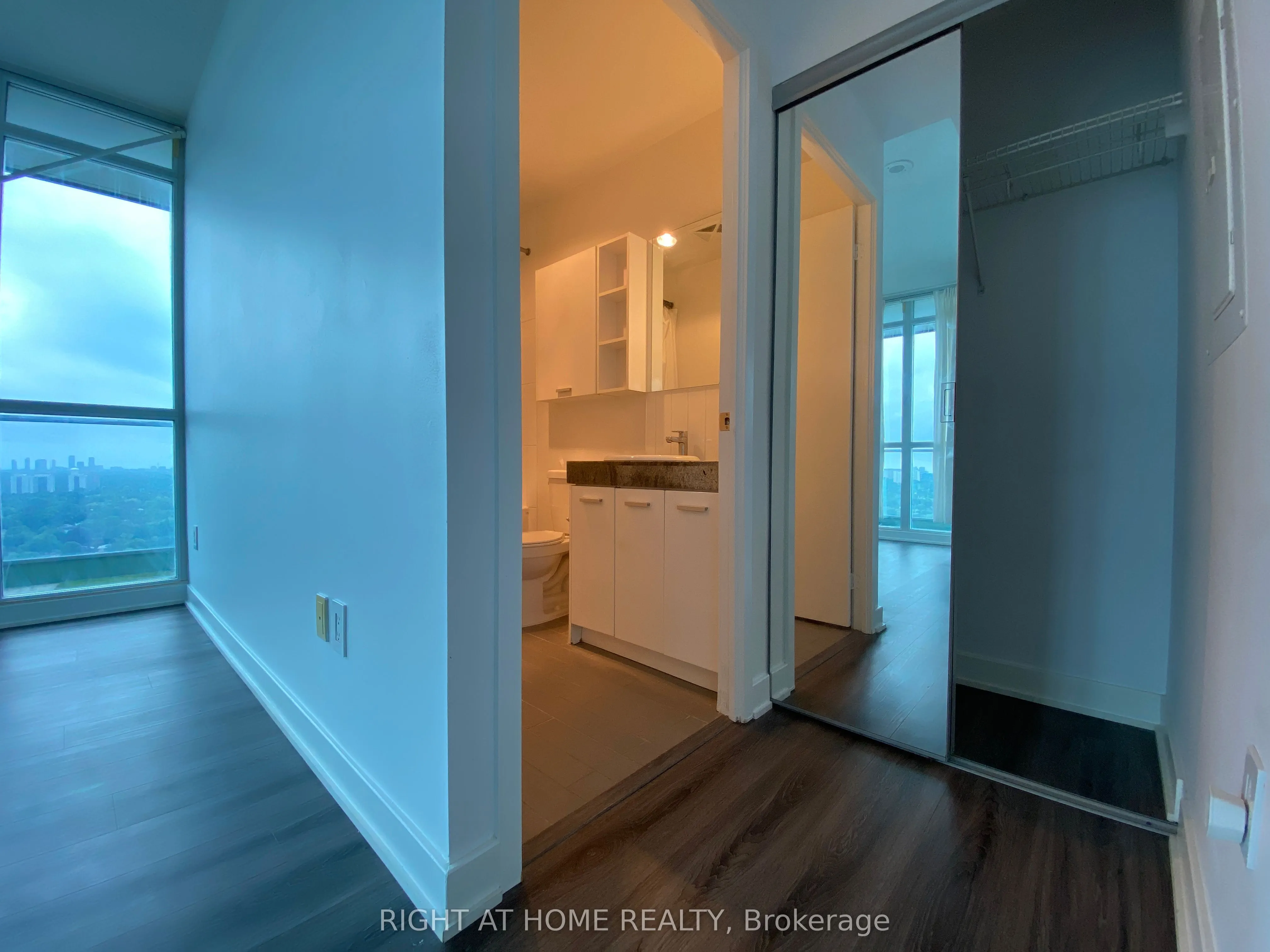 33 Singer Court, #3011
