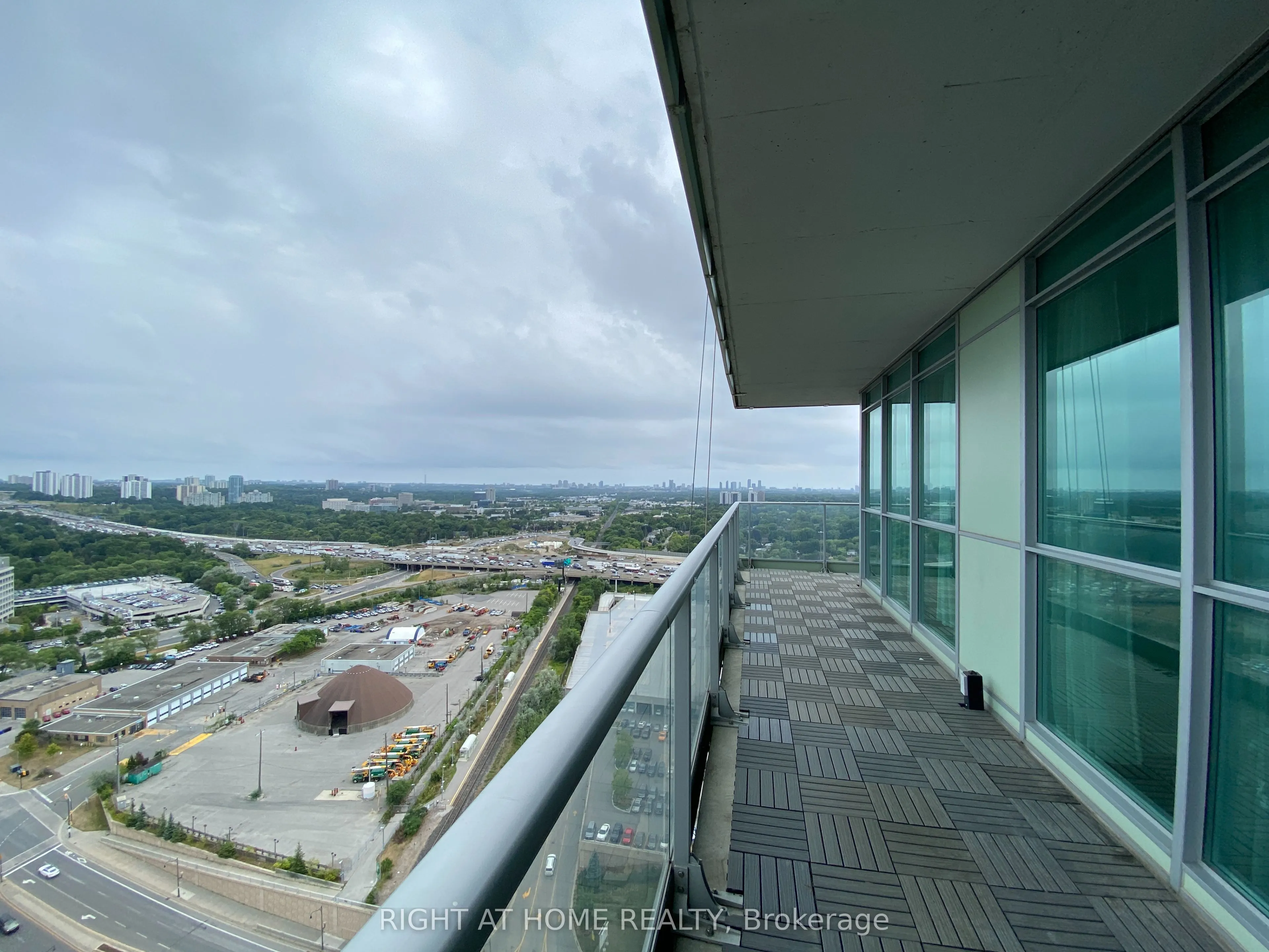 33 Singer Court, #3011