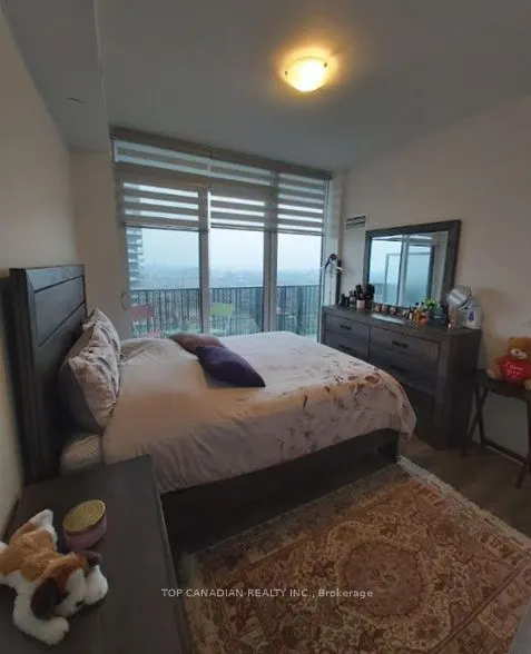 8 Eglinton Avenue E, #3302