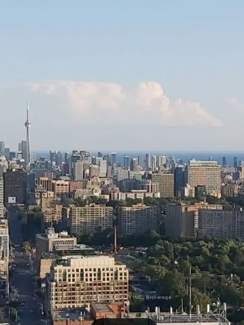 8 Eglinton Avenue E, #3302