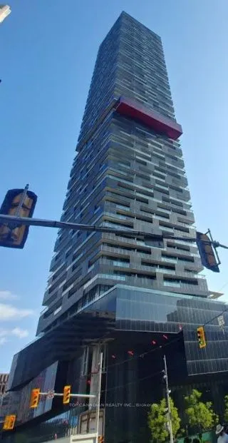 8 Eglinton Avenue E, #3302