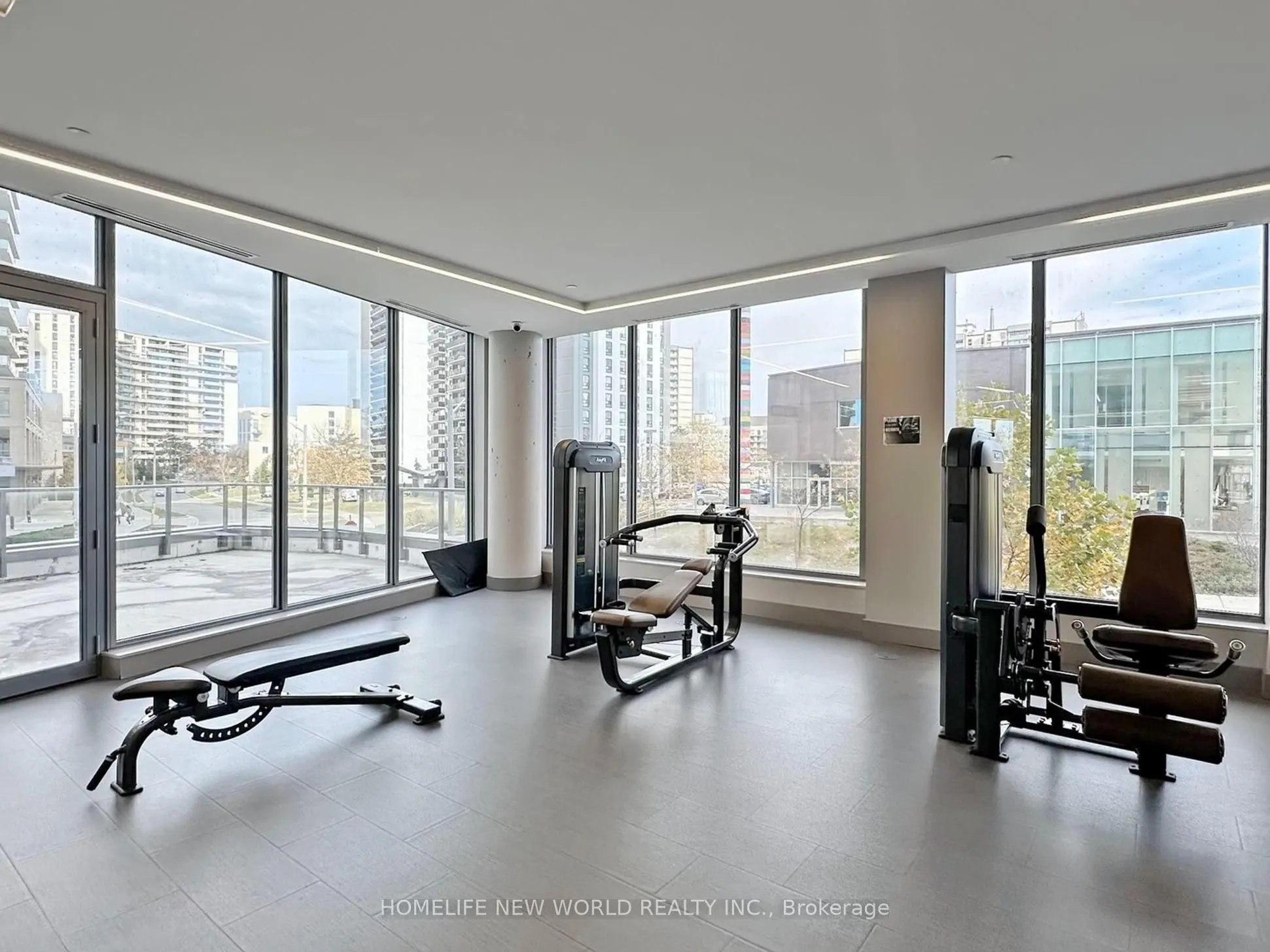 32 Forest Manor Road, #1610