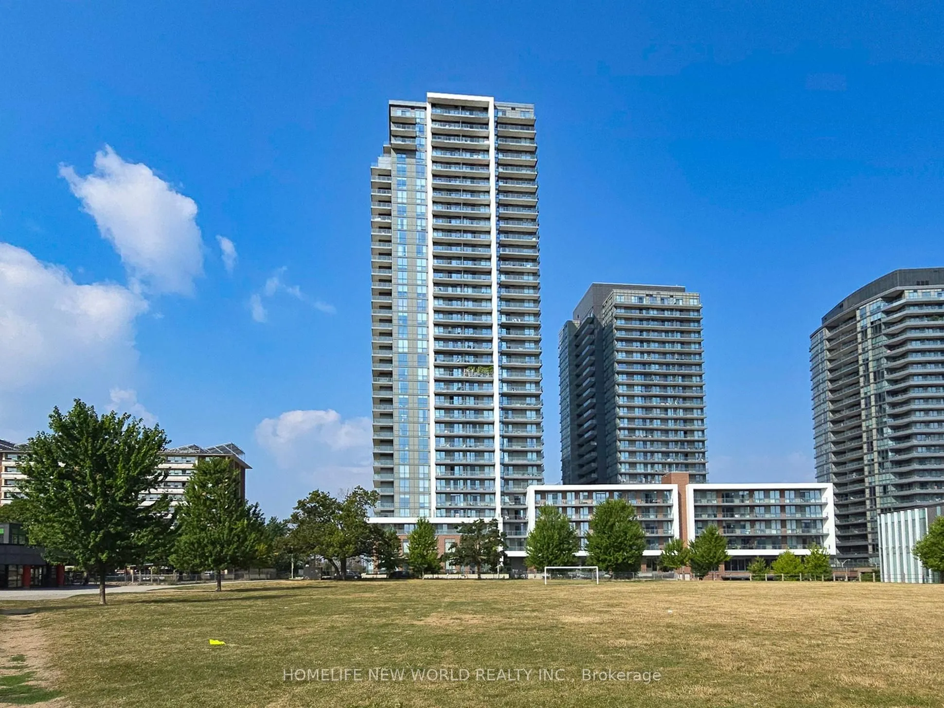 32 Forest Manor Road, #1610