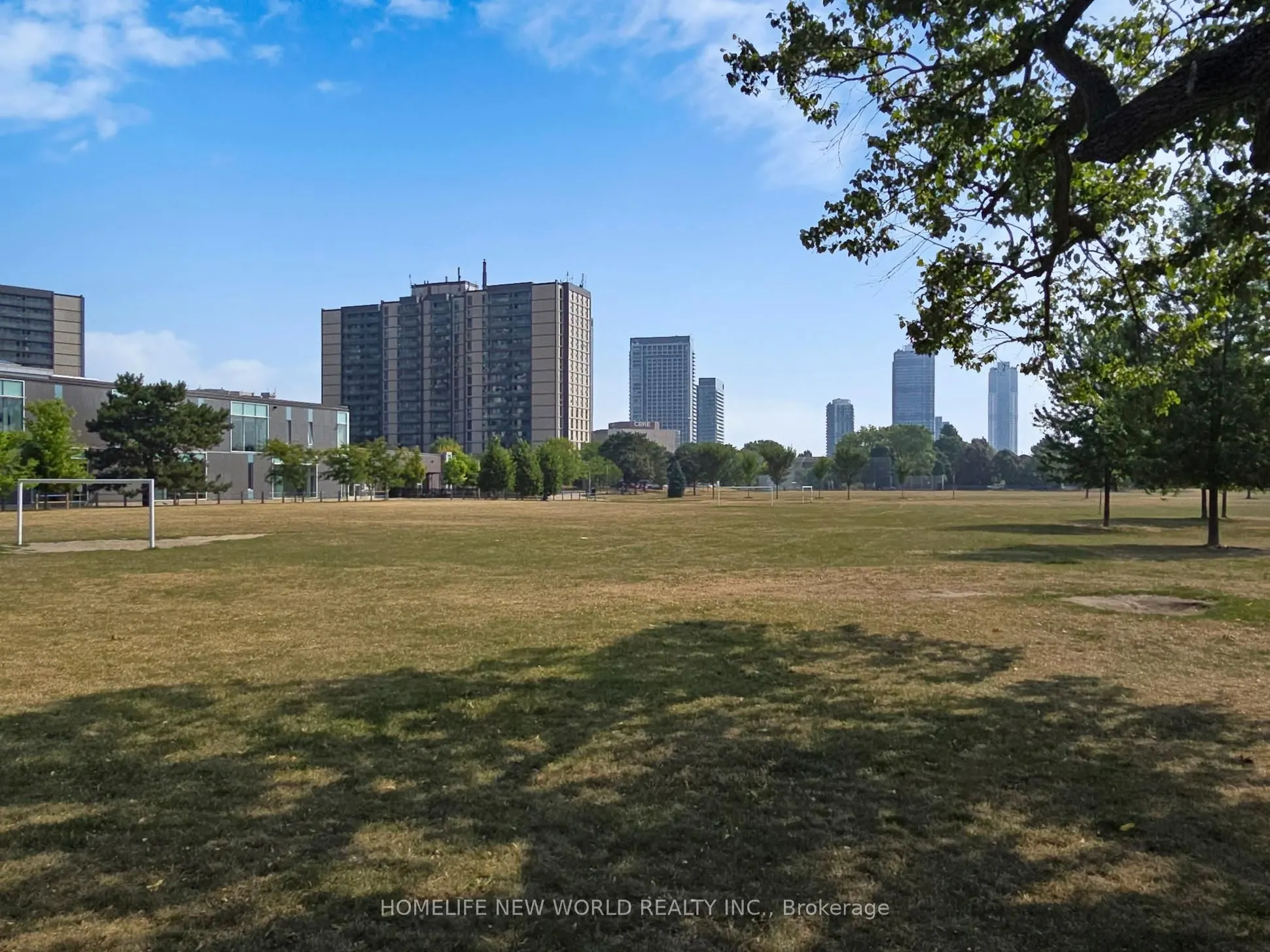 32 Forest Manor Road, #1610