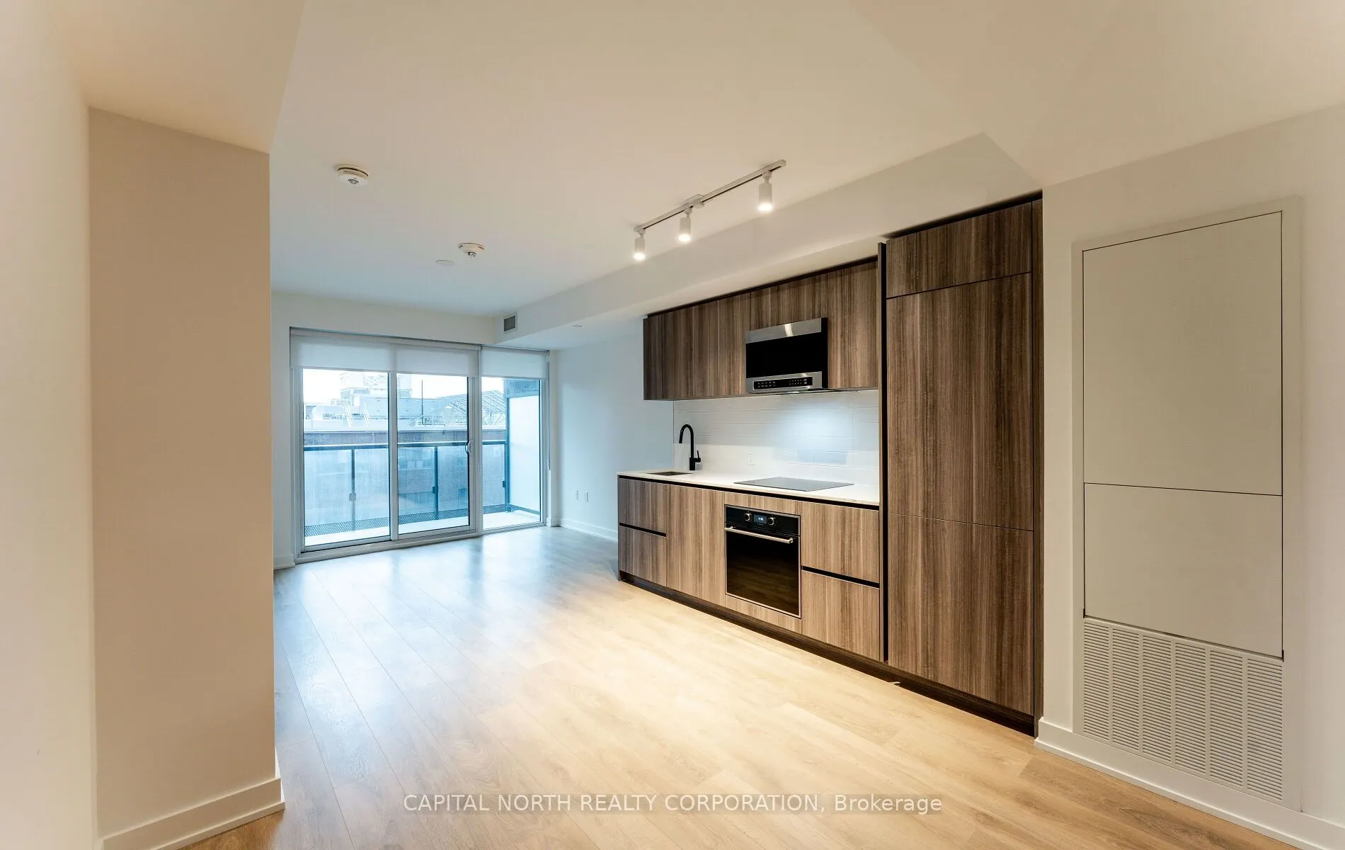 117 Broadway Avenue, #419