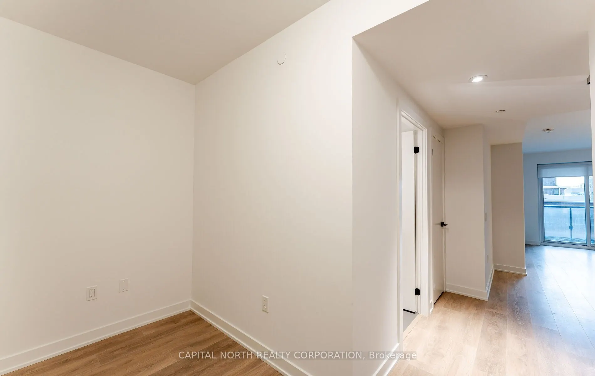 117 Broadway Avenue, #419