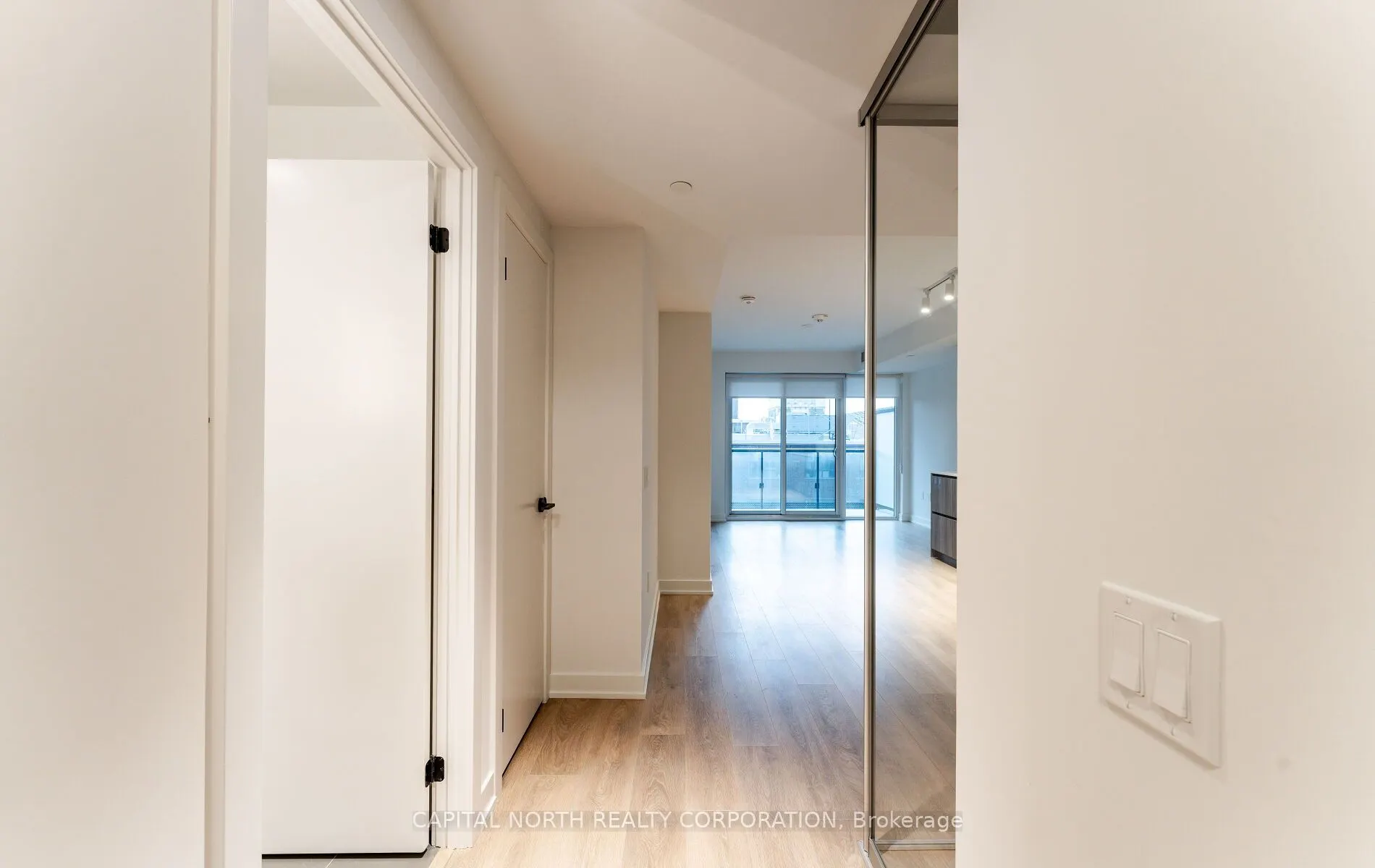 117 Broadway Avenue, #419