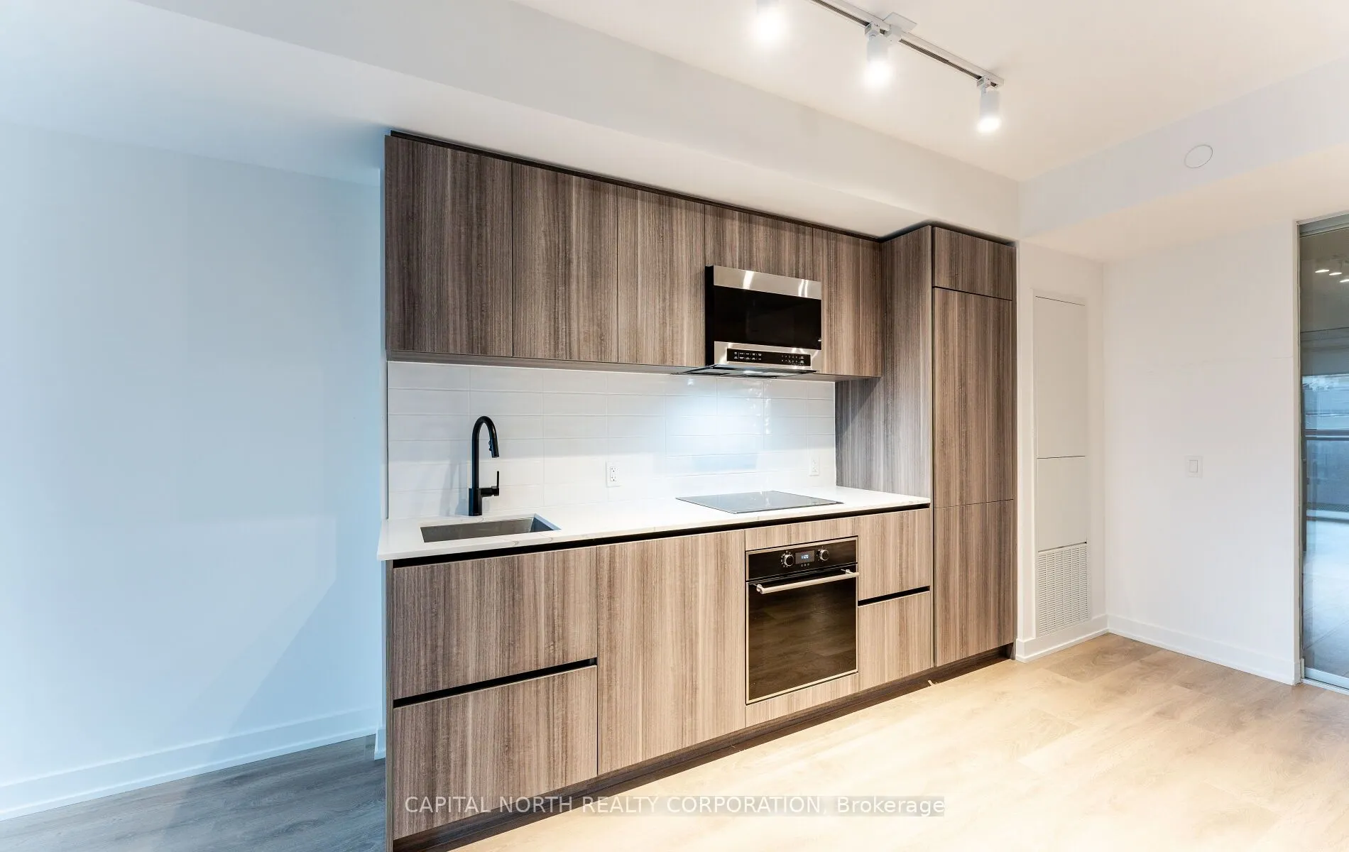 117 Broadway Avenue, #419