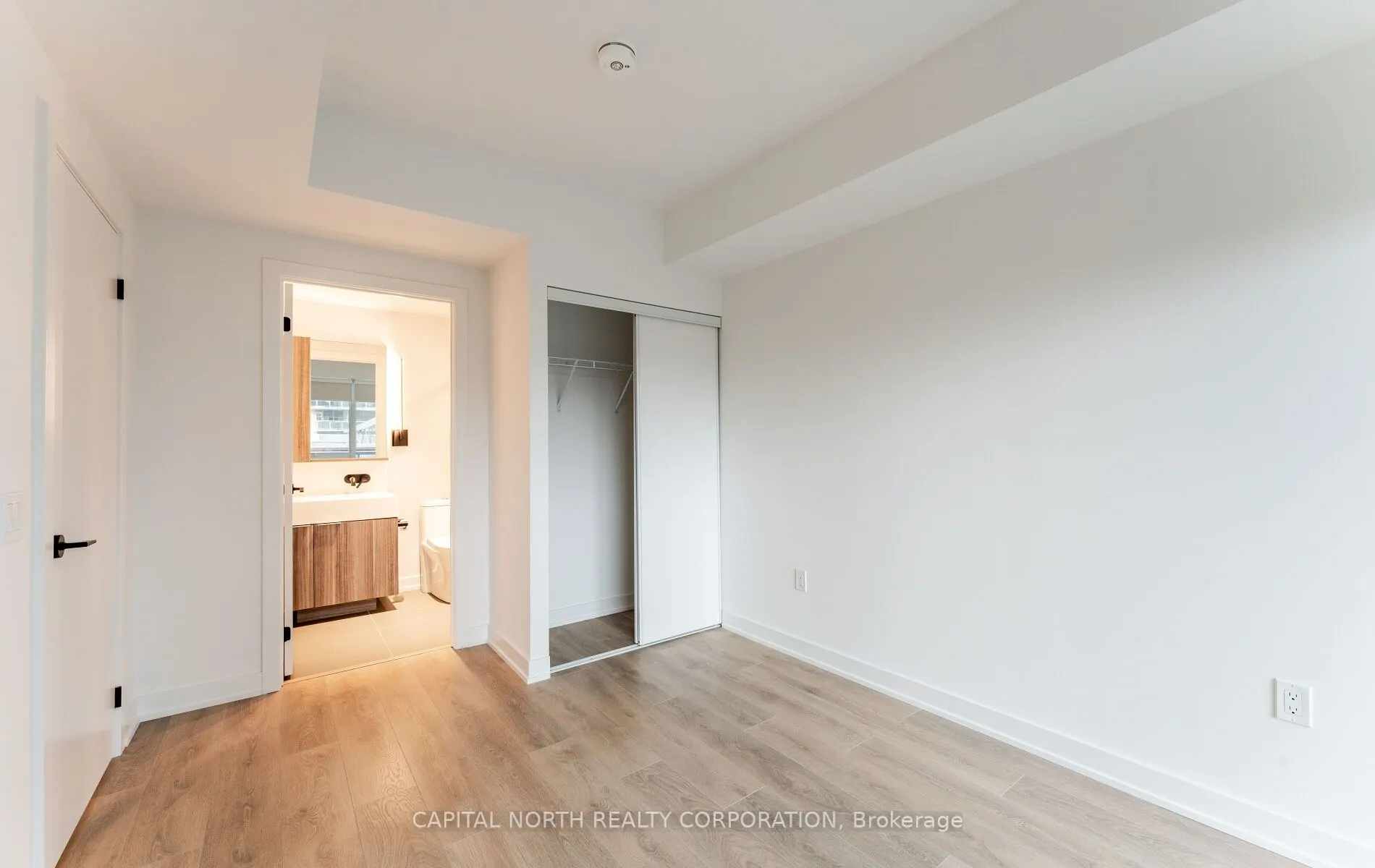 117 Broadway Avenue, #419