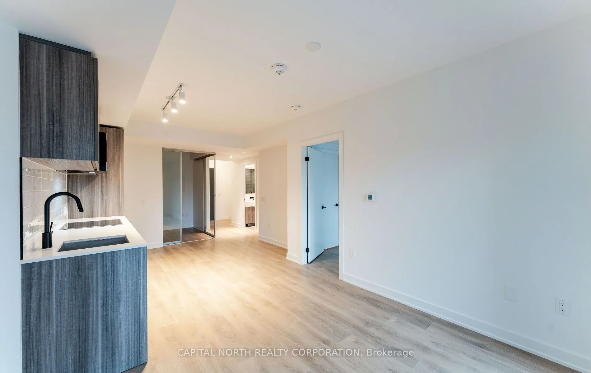 117 Broadway Avenue, #419