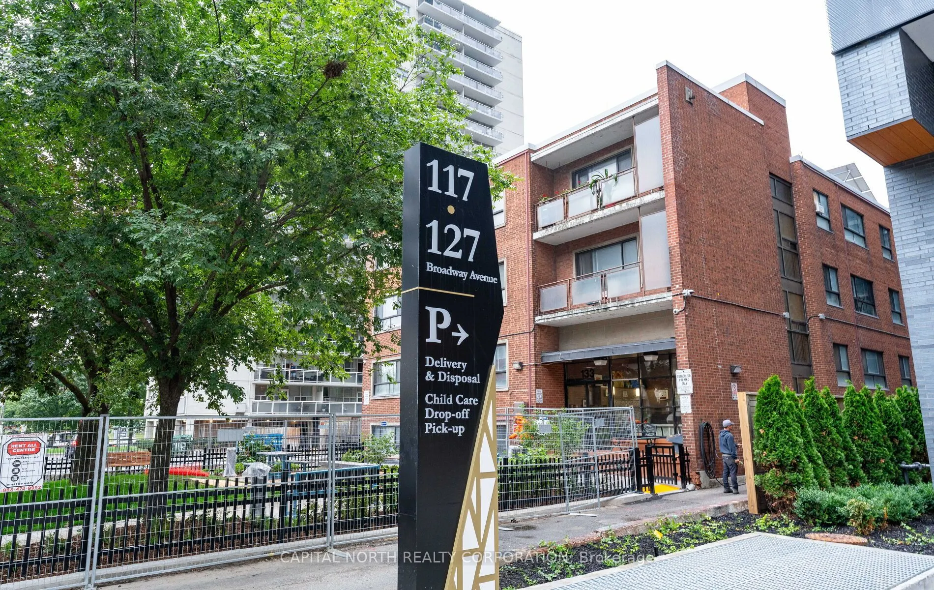 117 Broadway Avenue, #419