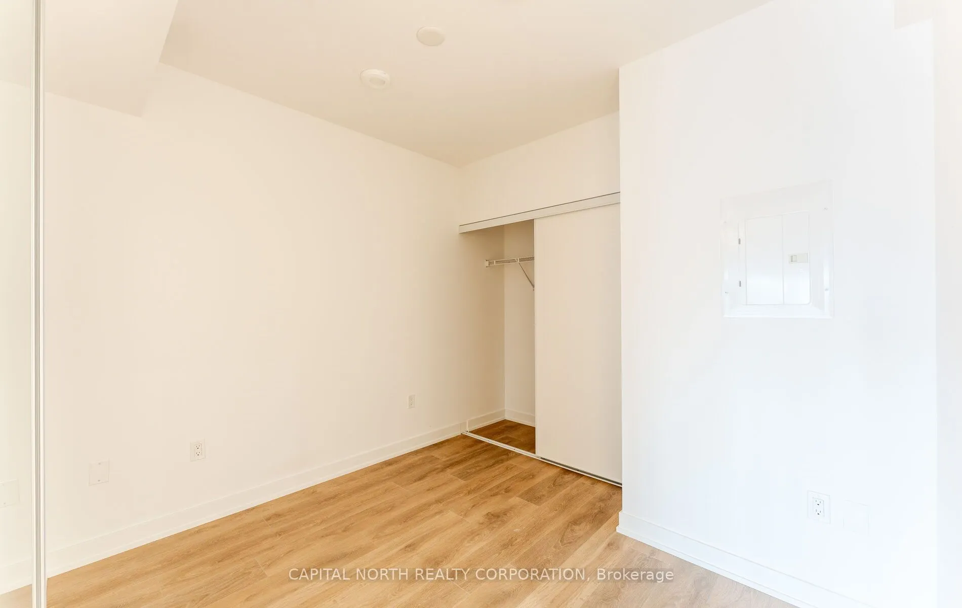 117 Broadway Avenue, #419