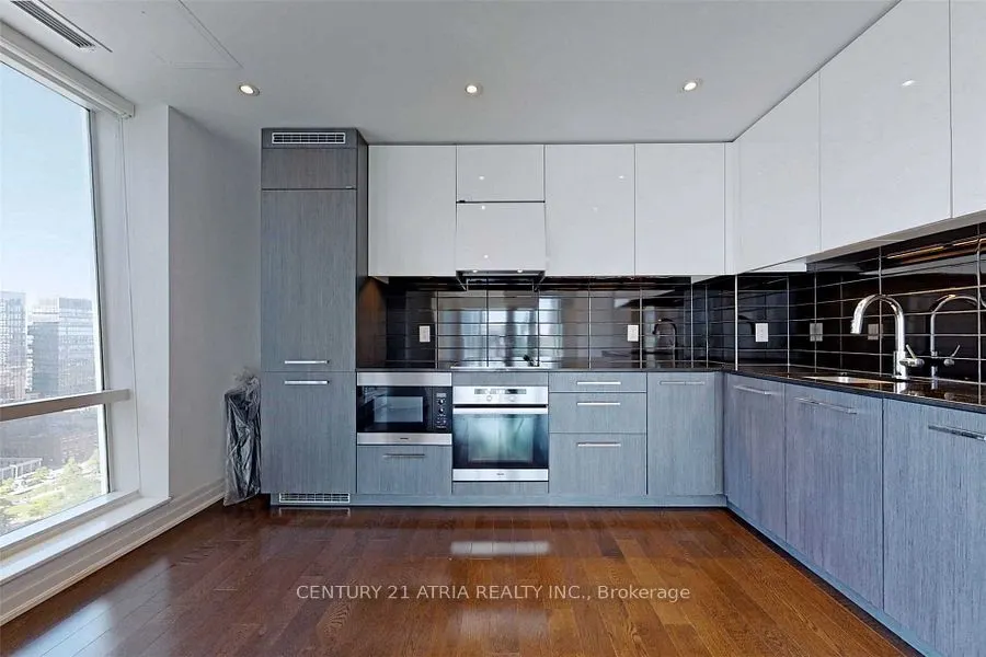 8 The Esplanade Street, #2005
