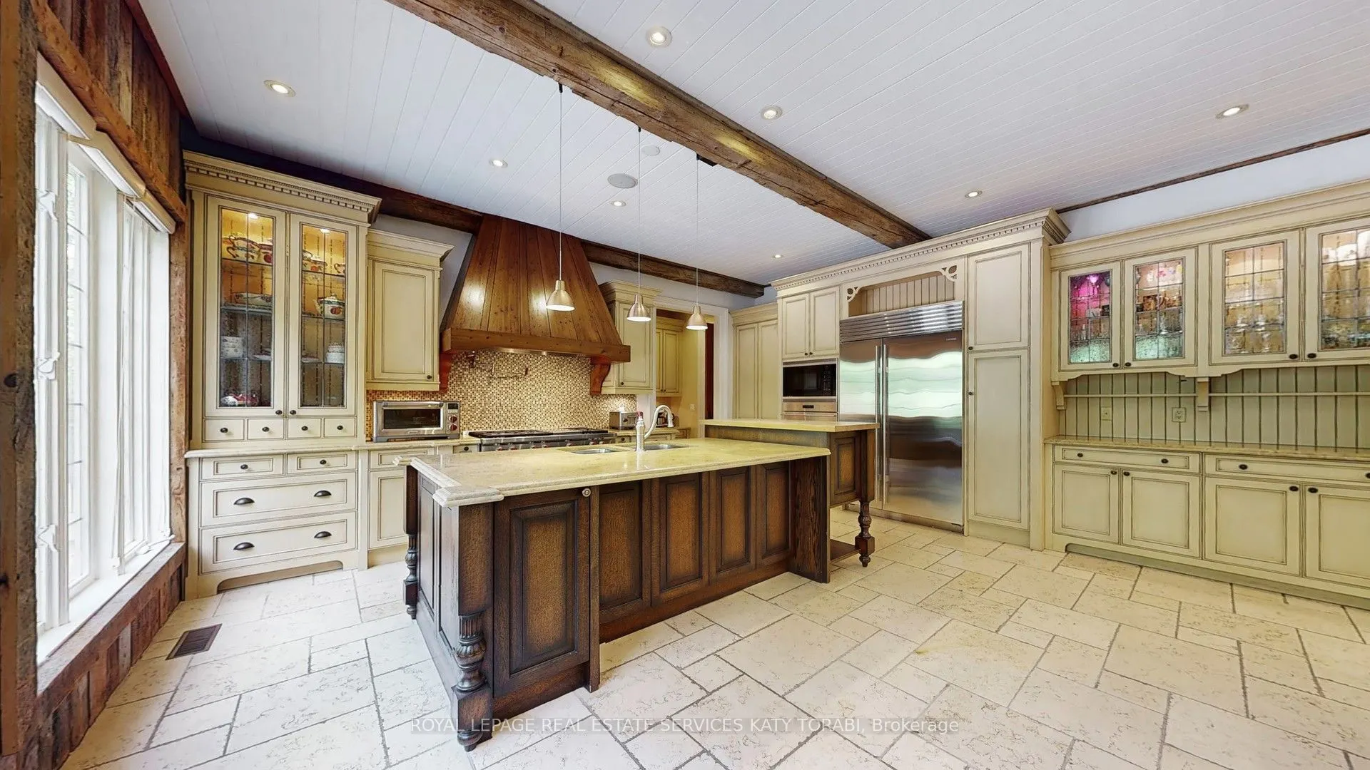 14 St Margarets Drive