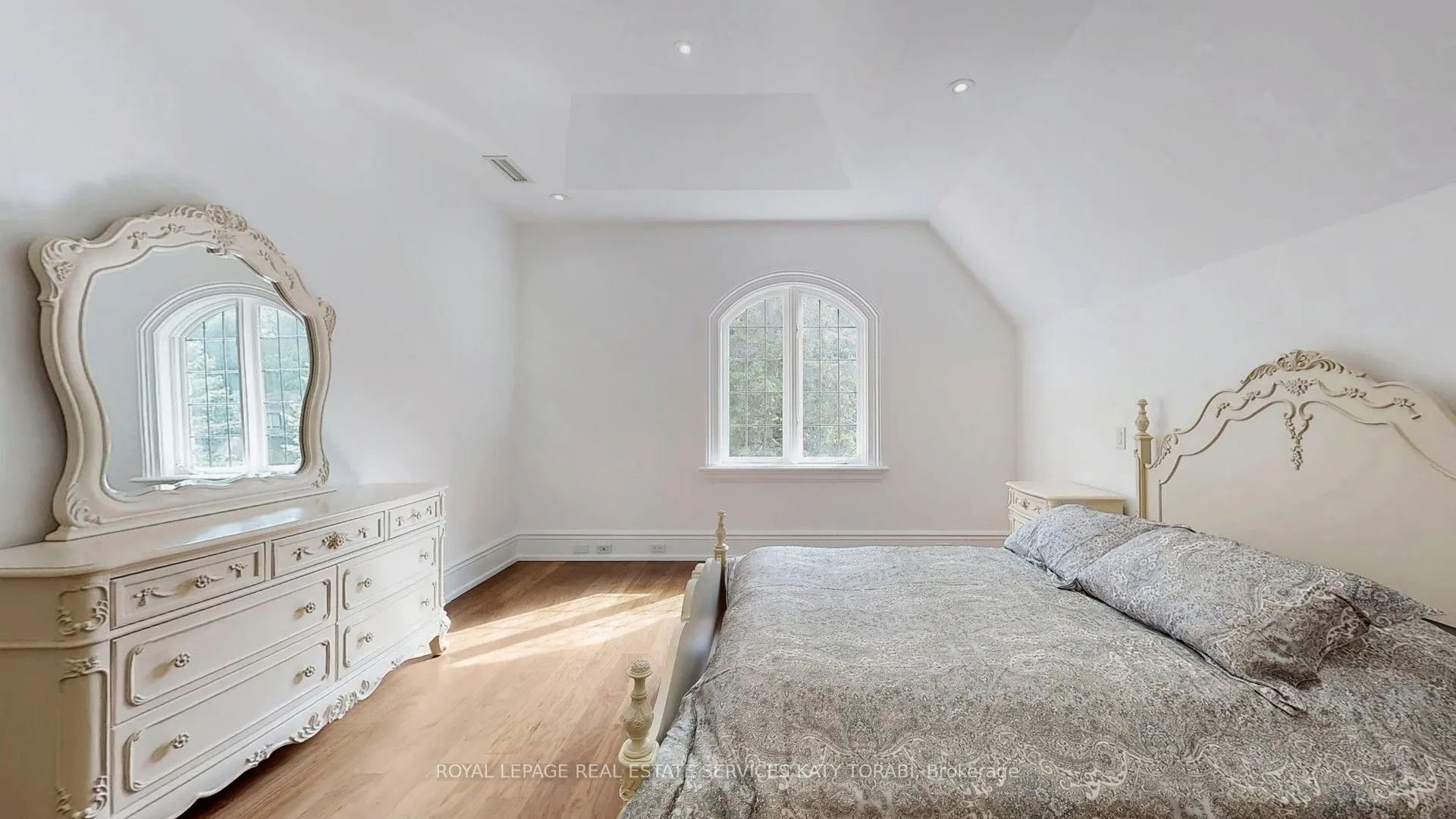 14 St Margarets Drive