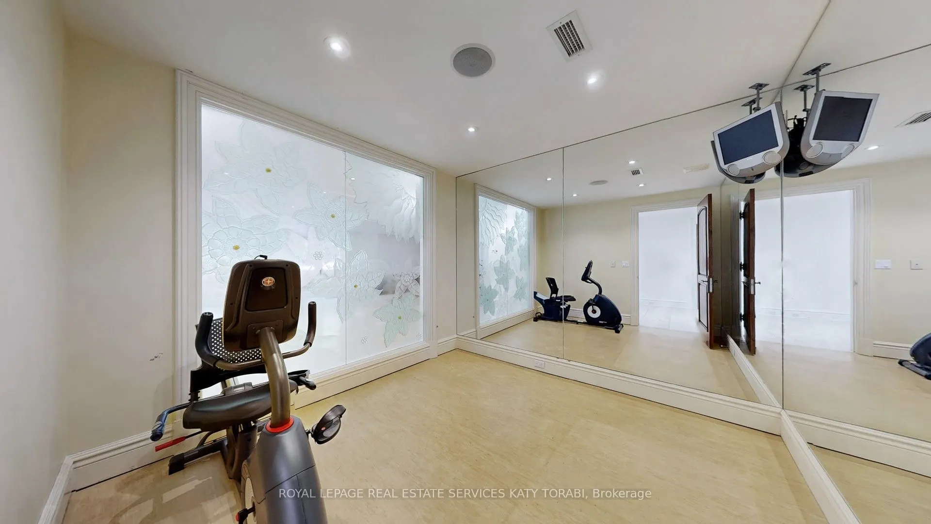 14 St Margarets Drive