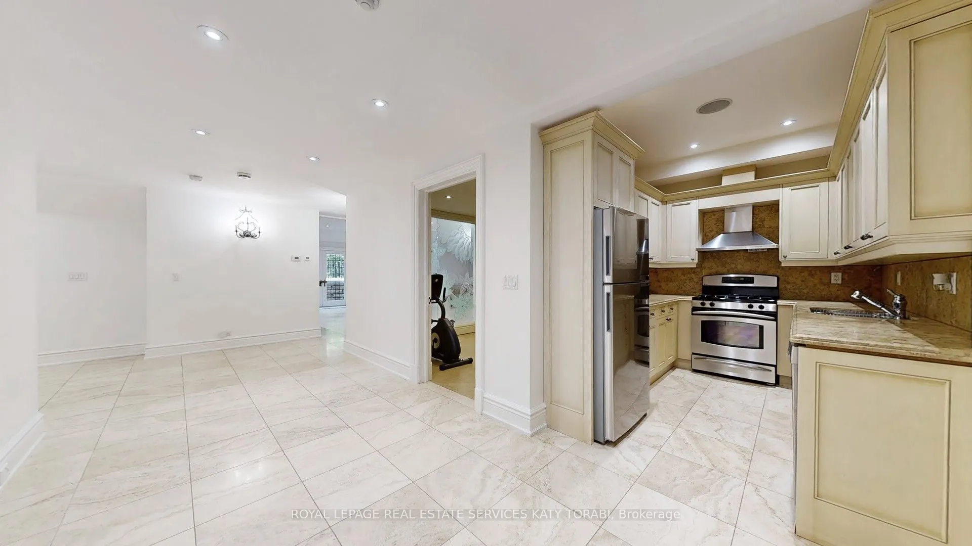 14 St Margarets Drive
