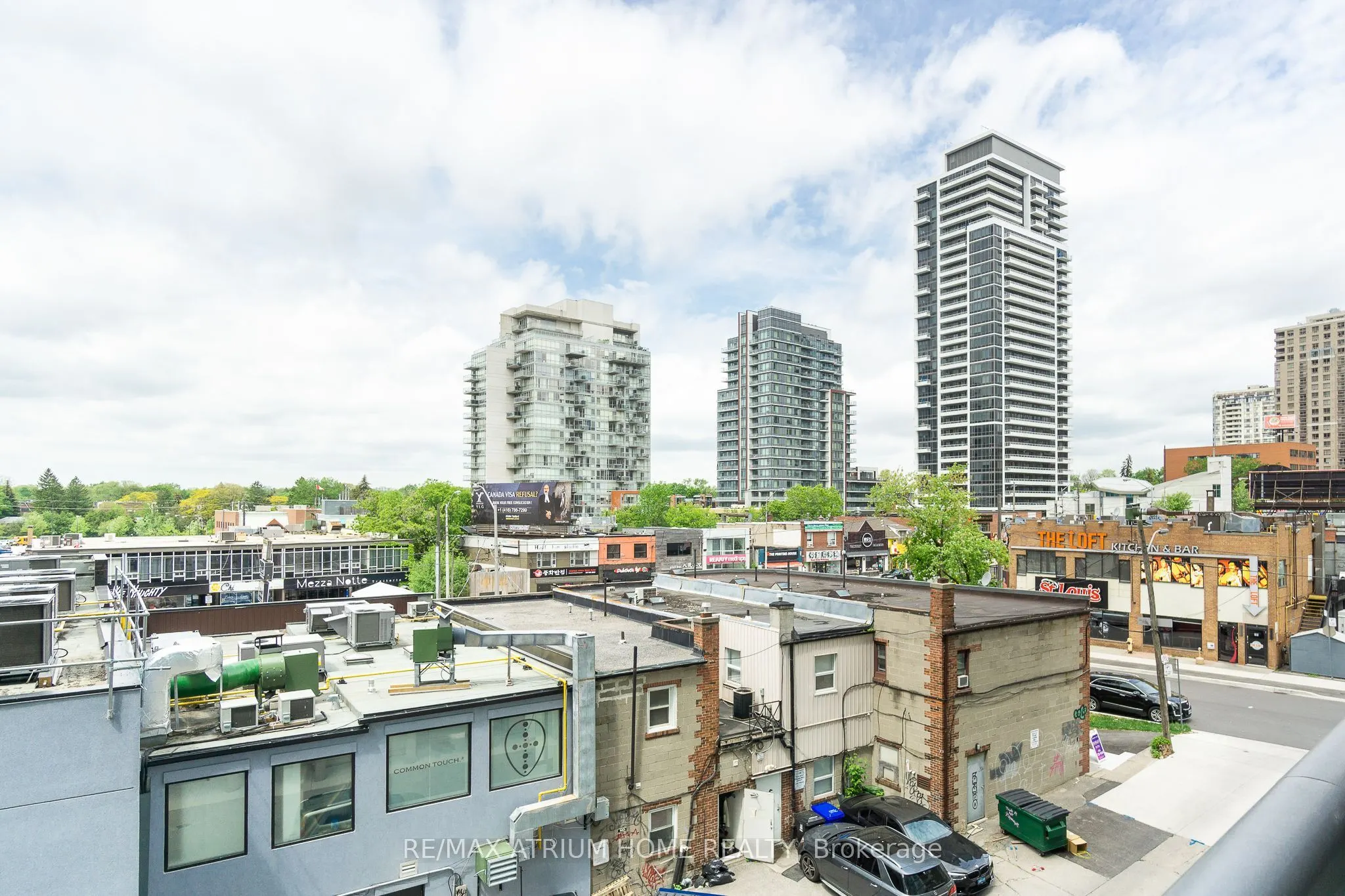 26 Norton Avenue, #410