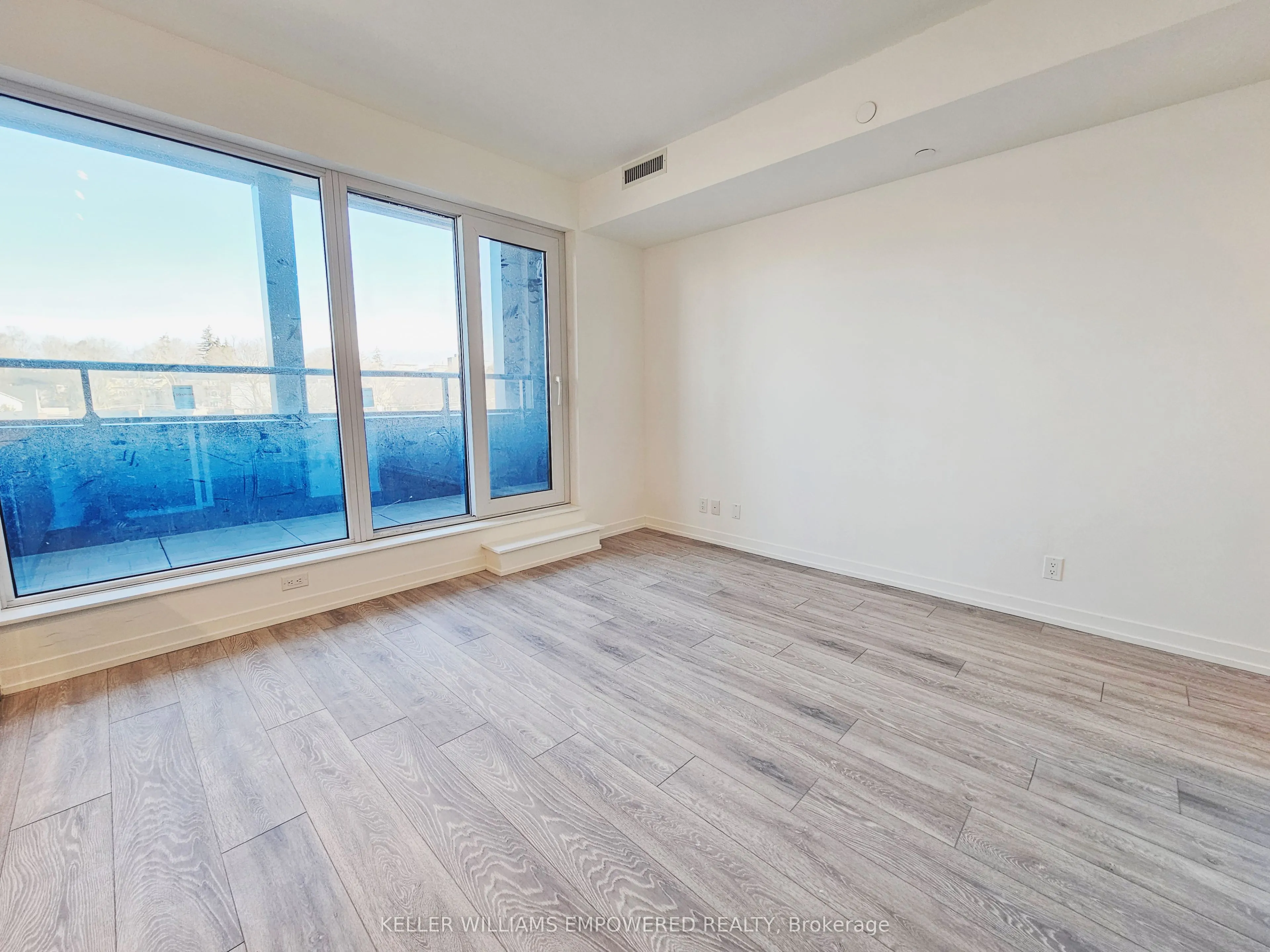 2020 Bathurst Street, #623