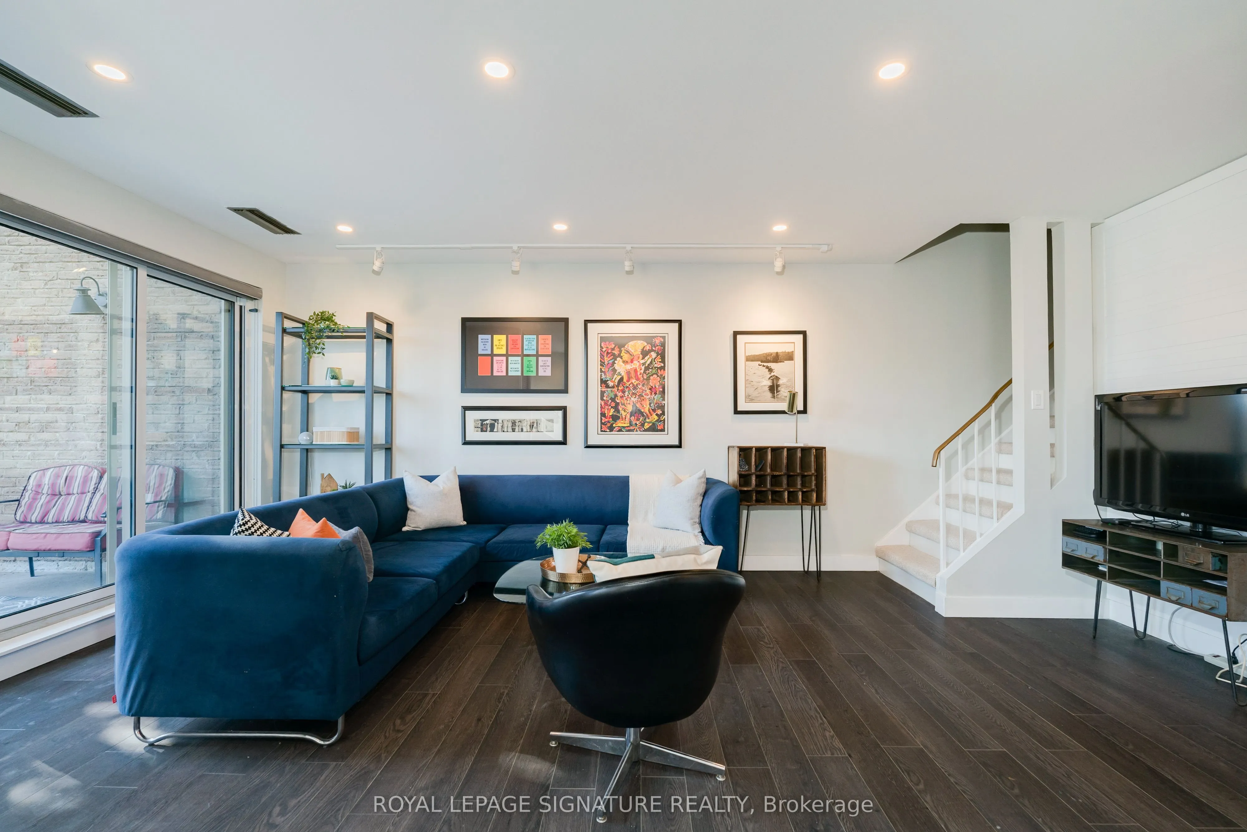 4005 Don Mills Road, #235
