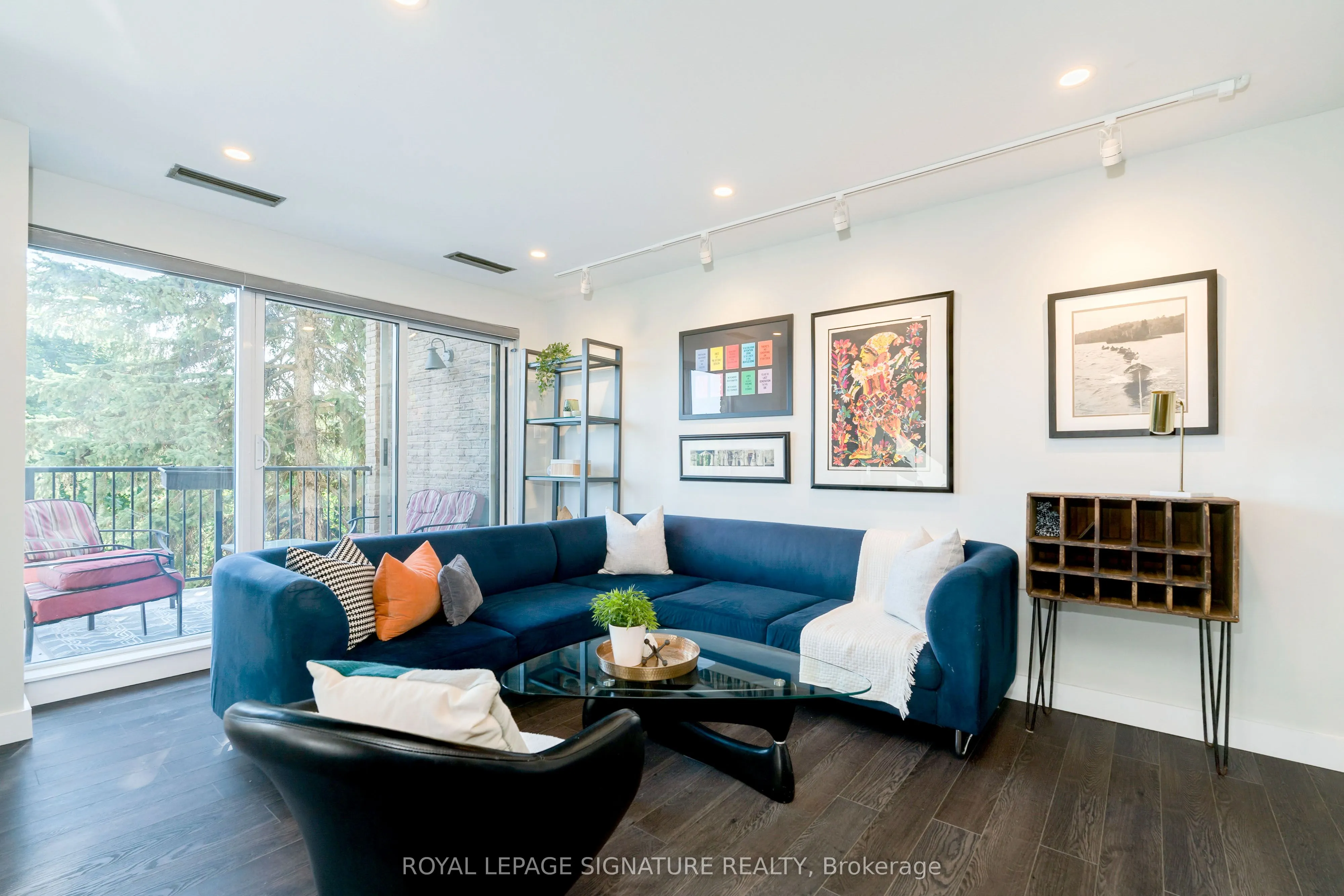 4005 Don Mills Road, #235