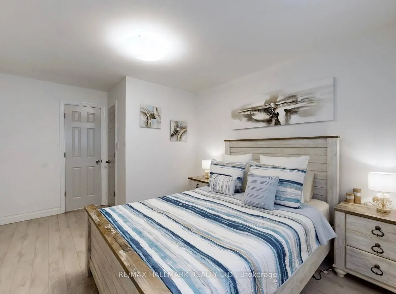 33 Angus Drive, #Main
