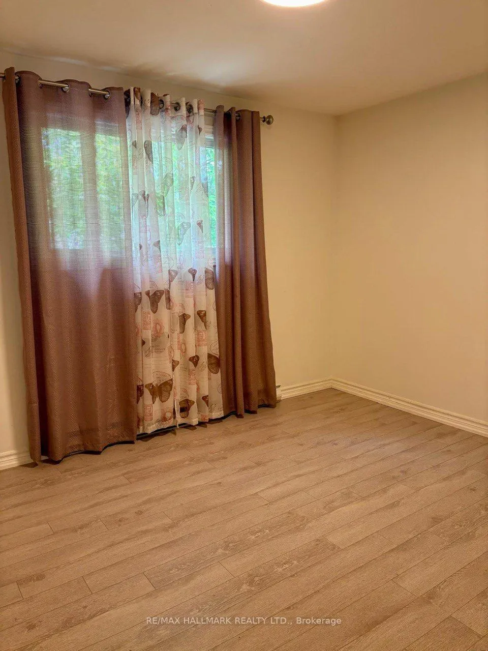 33 Angus Drive, #Main