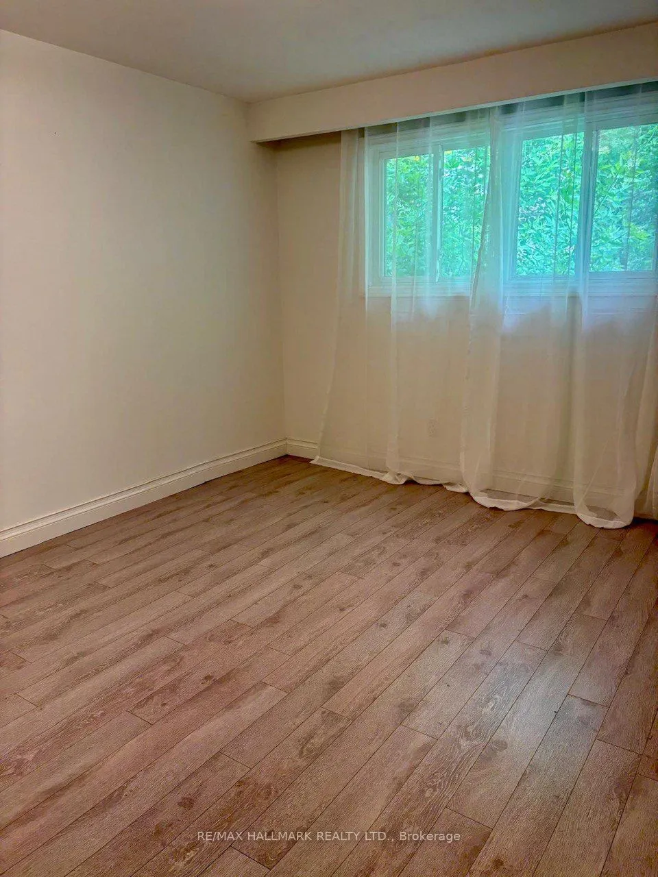 33 Angus Drive, #Main