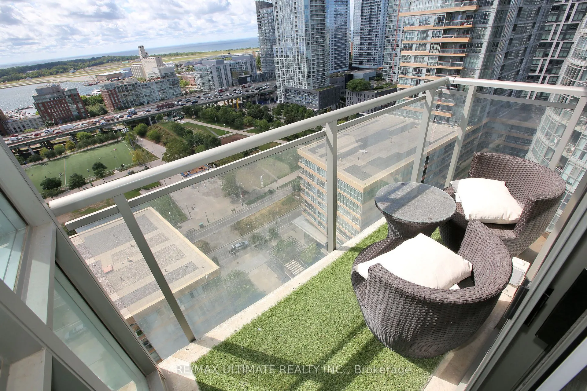 15 Iceboat Terrace, #2109