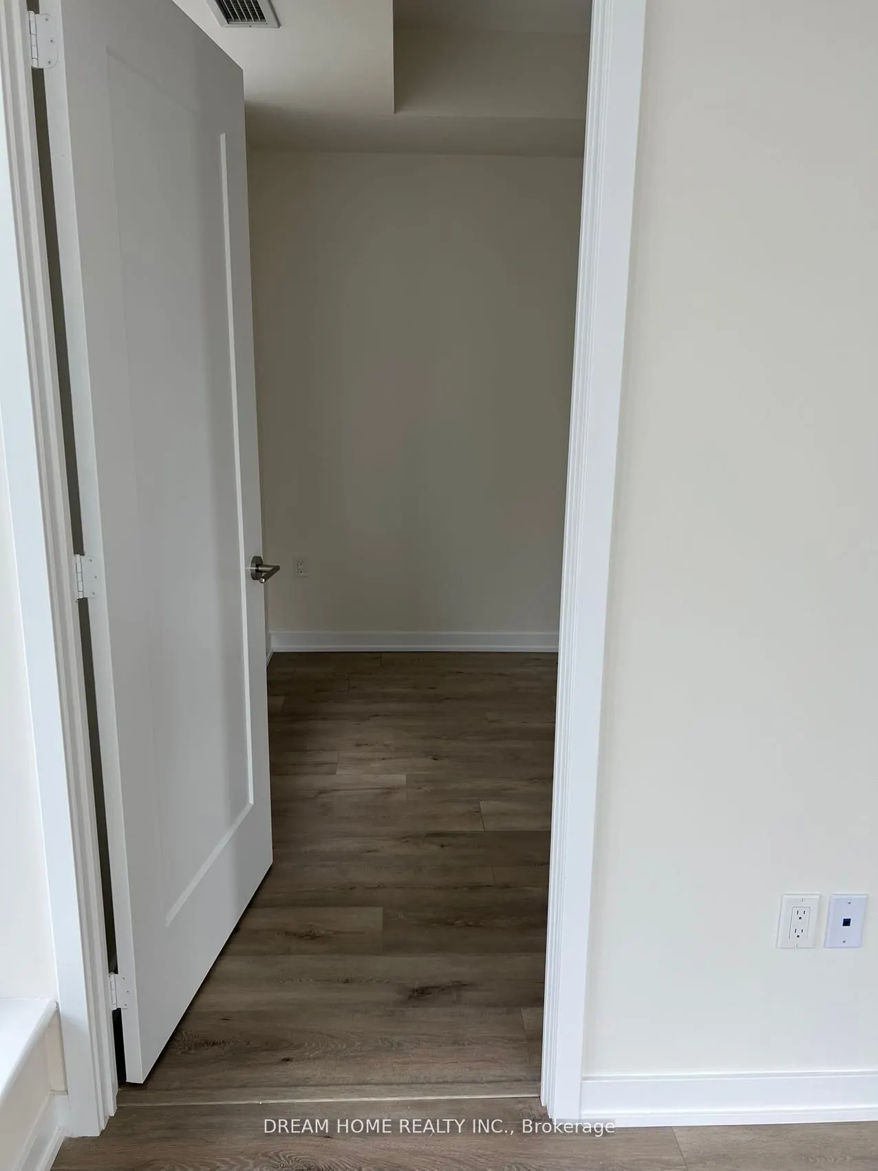 28 Freeland Street, #1304